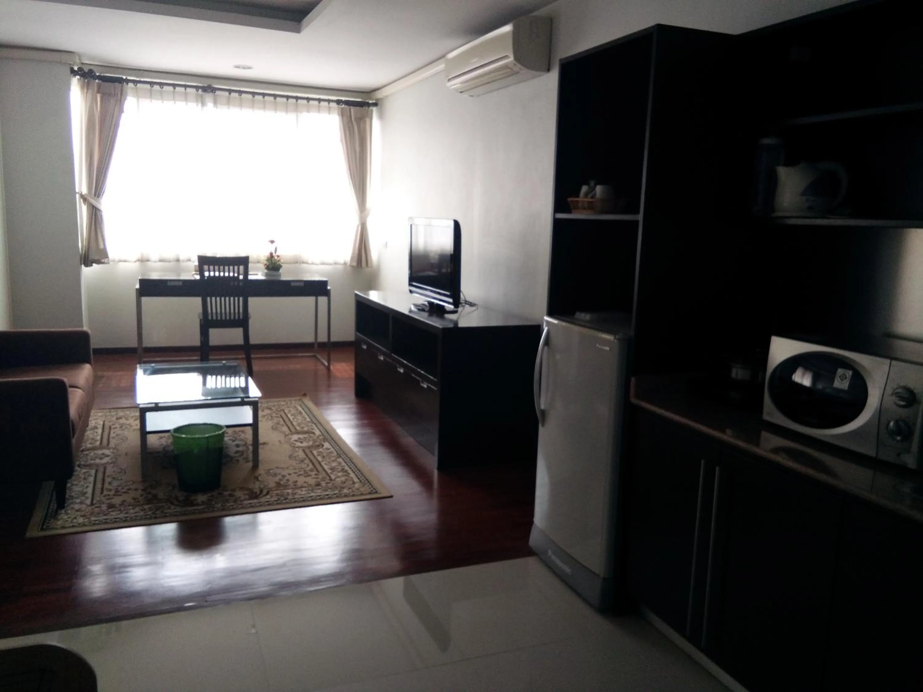 TV and multimedia in The Park 304 Executive Serviced Apartment