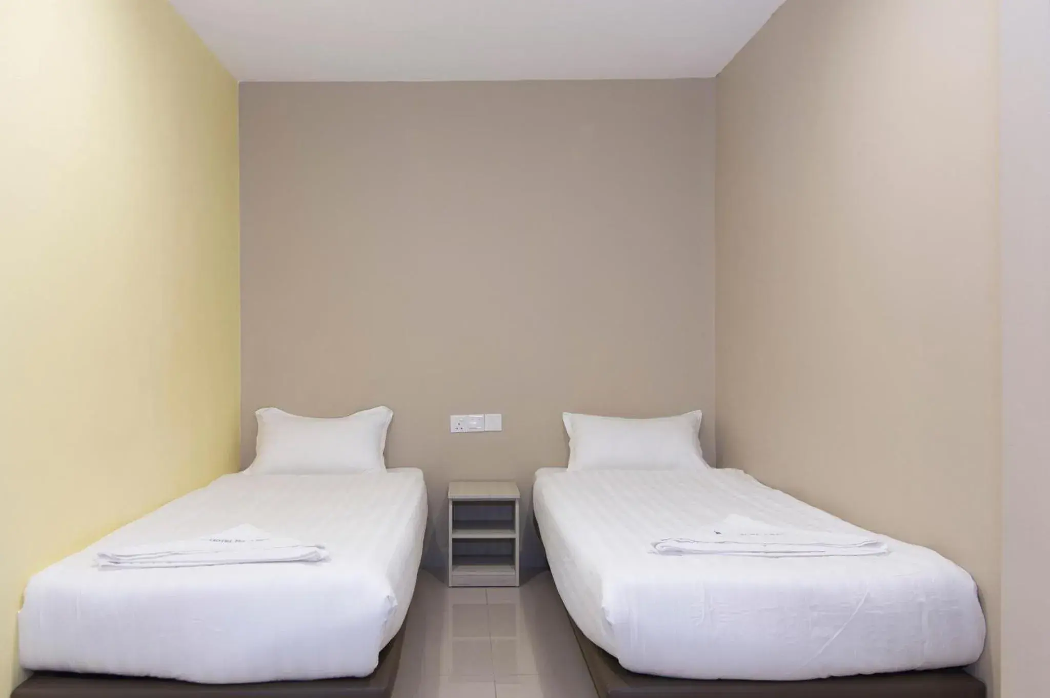 Standard Twin in Hotel Raja Bot Standard Twin in Hotel Raja Bot