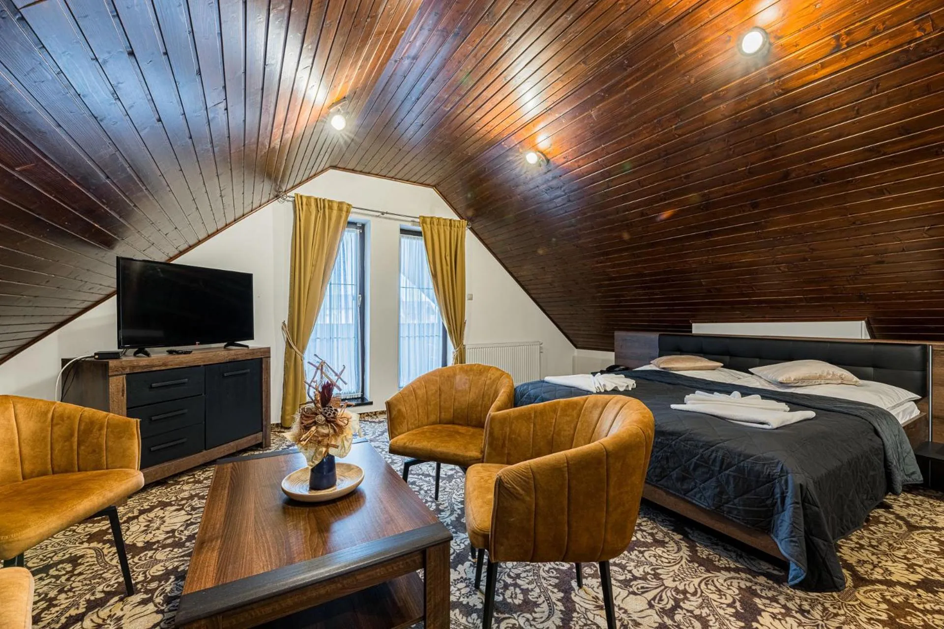 Bedroom, Bed in Hotel Amalia