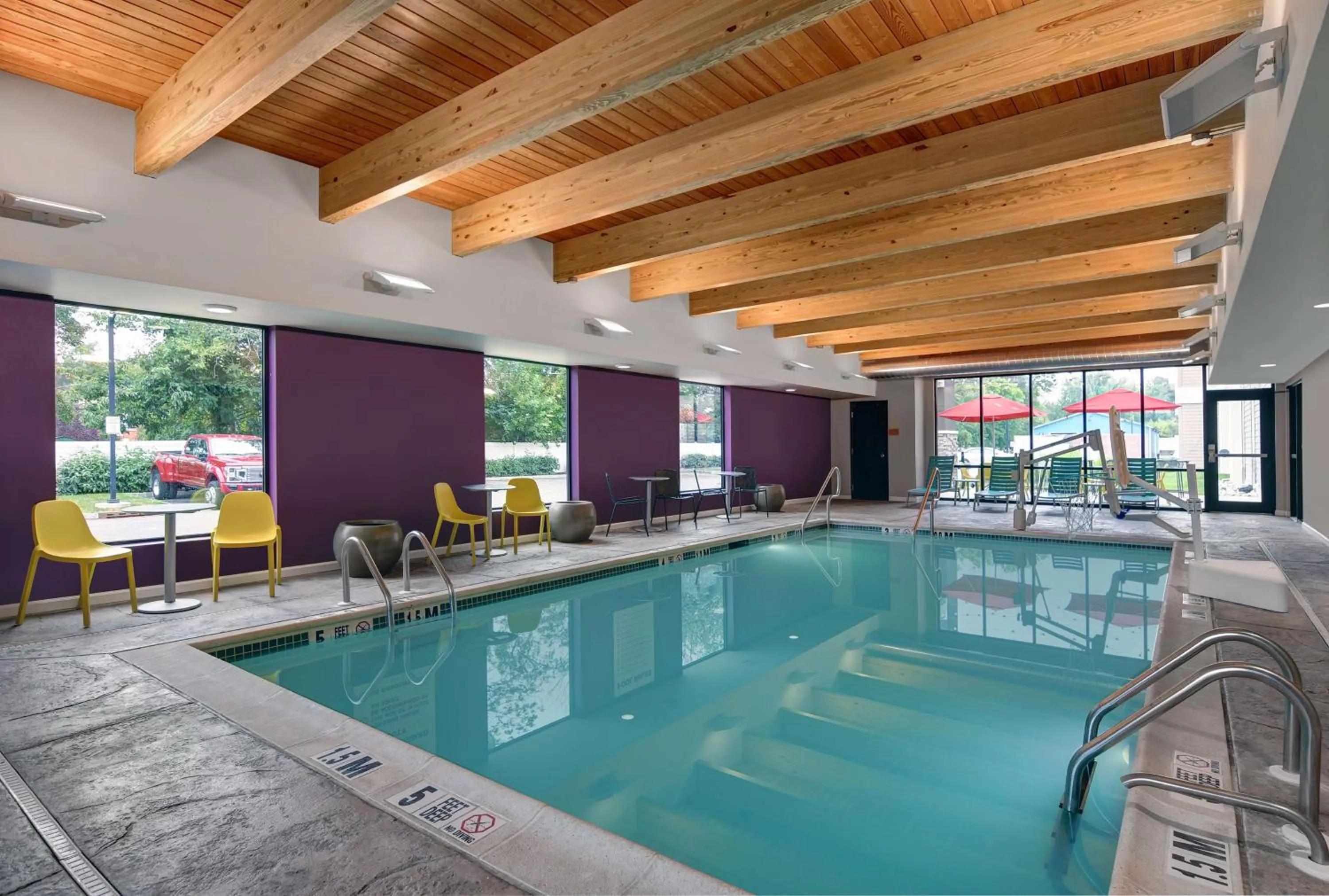 Pool view in Home2 Suites By Hilton Bordentown