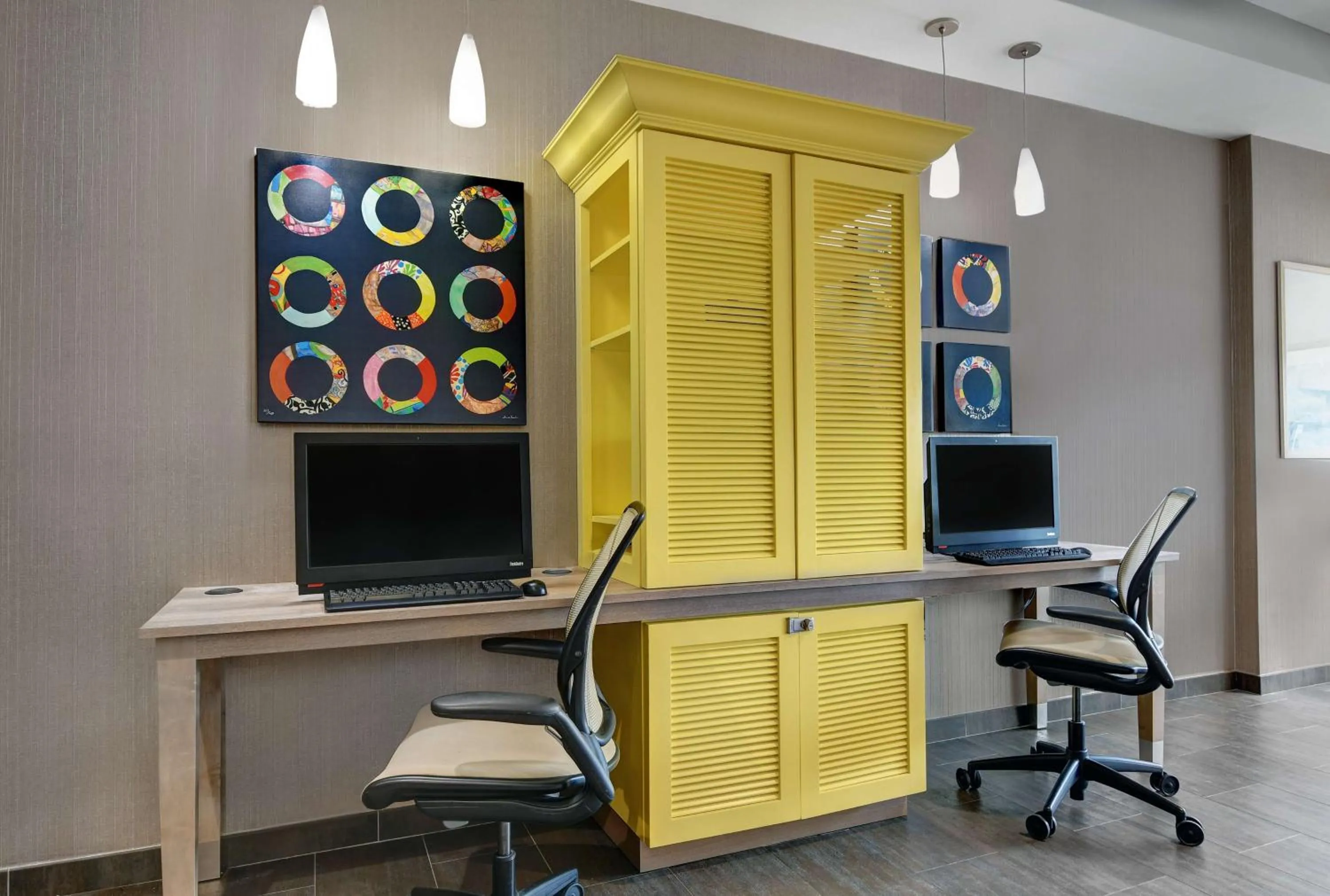 Lobby or reception in Home2 Suites By Hilton Bordentown