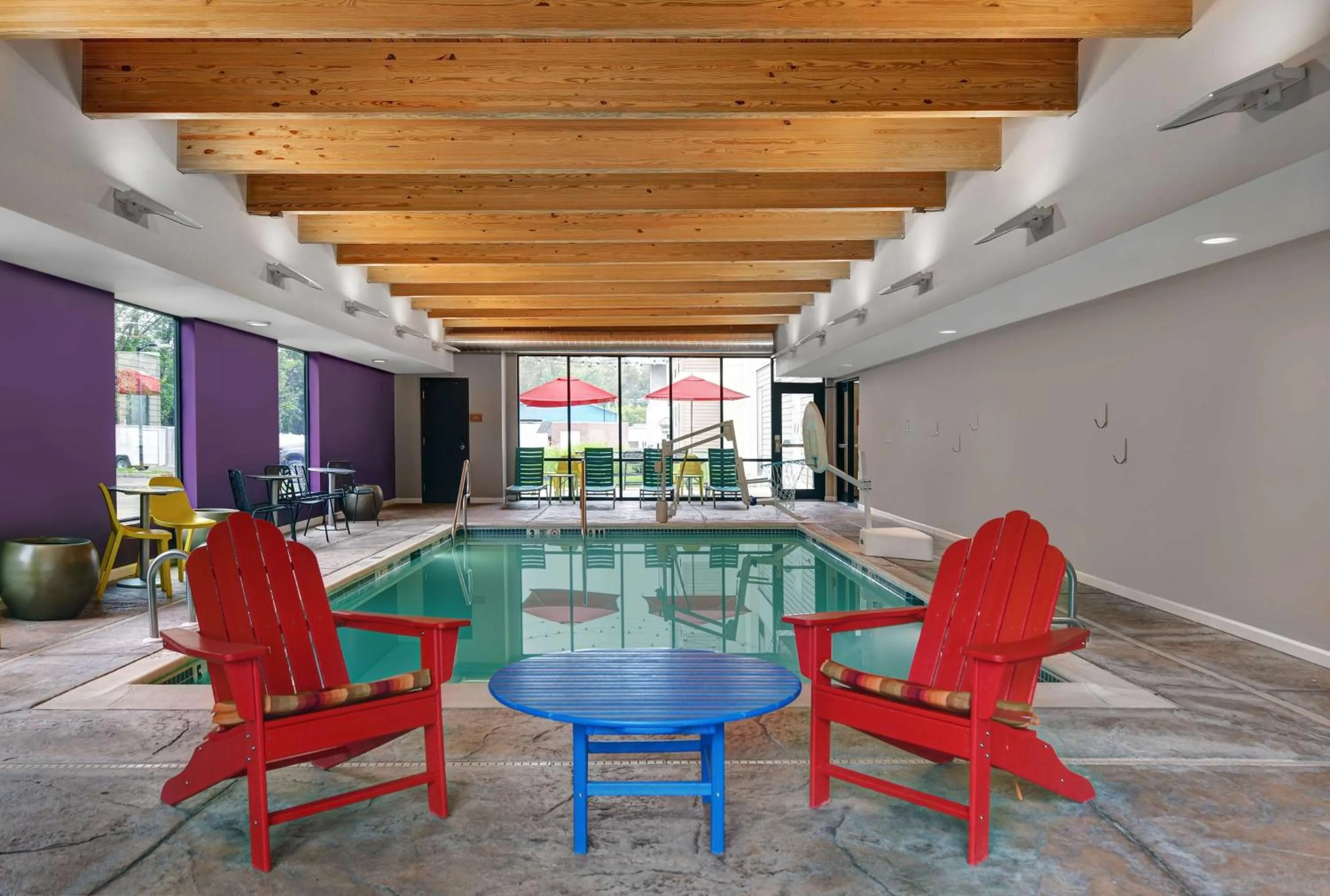 Pool view in Home2 Suites By Hilton Bordentown