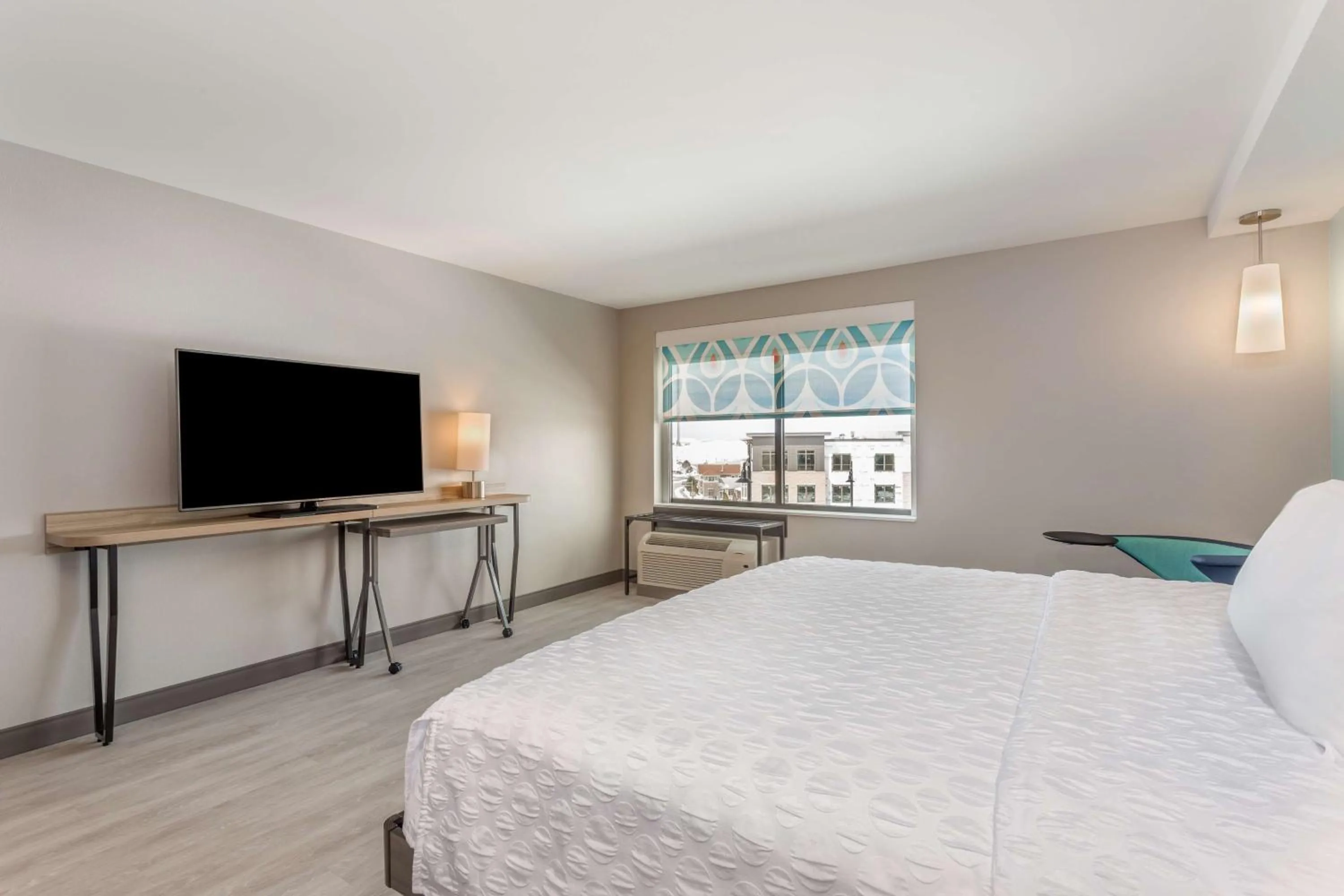 Bed in Tru By Hilton Madison West