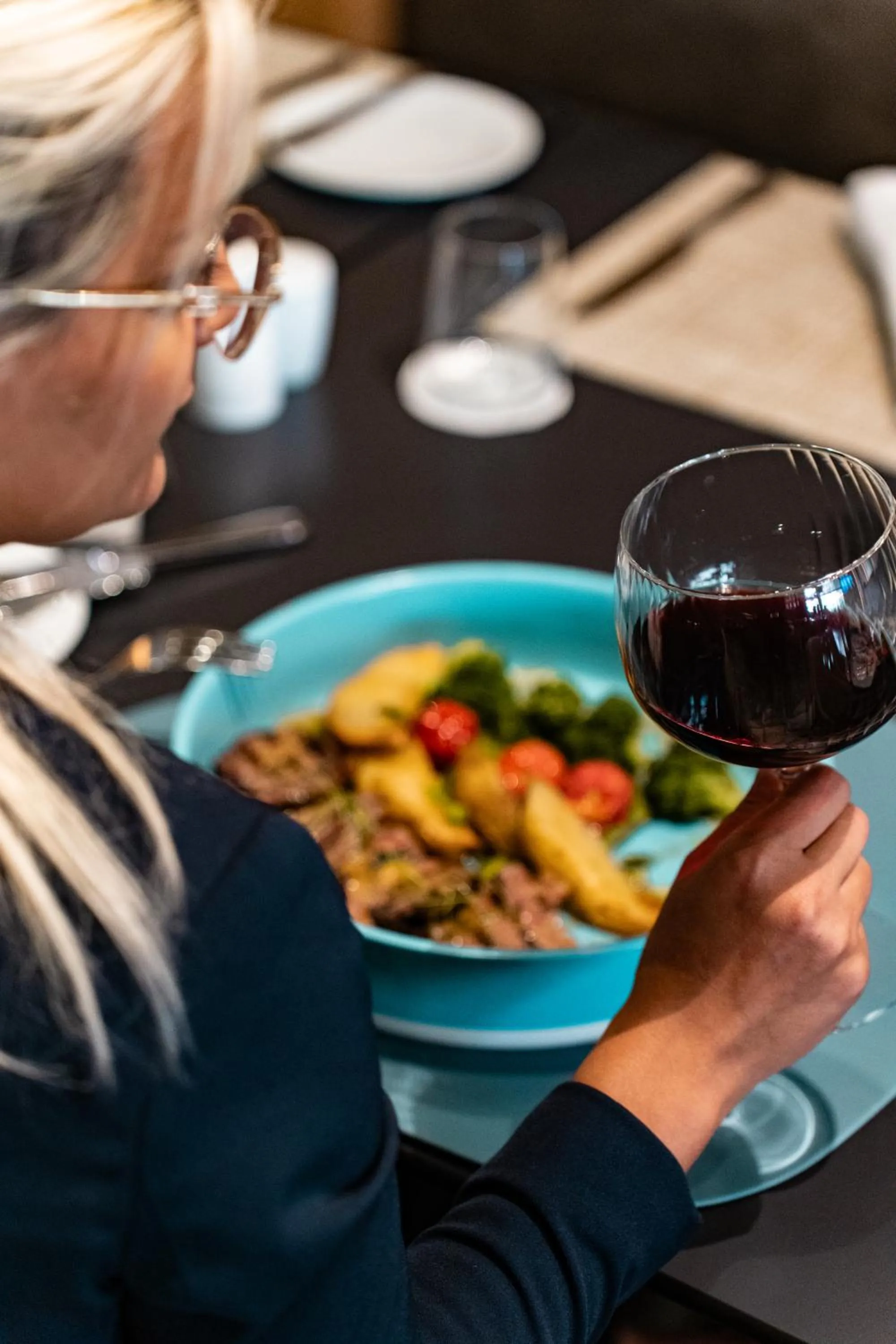 Restaurant/places to eat in Hilton Garden Inn Tirana