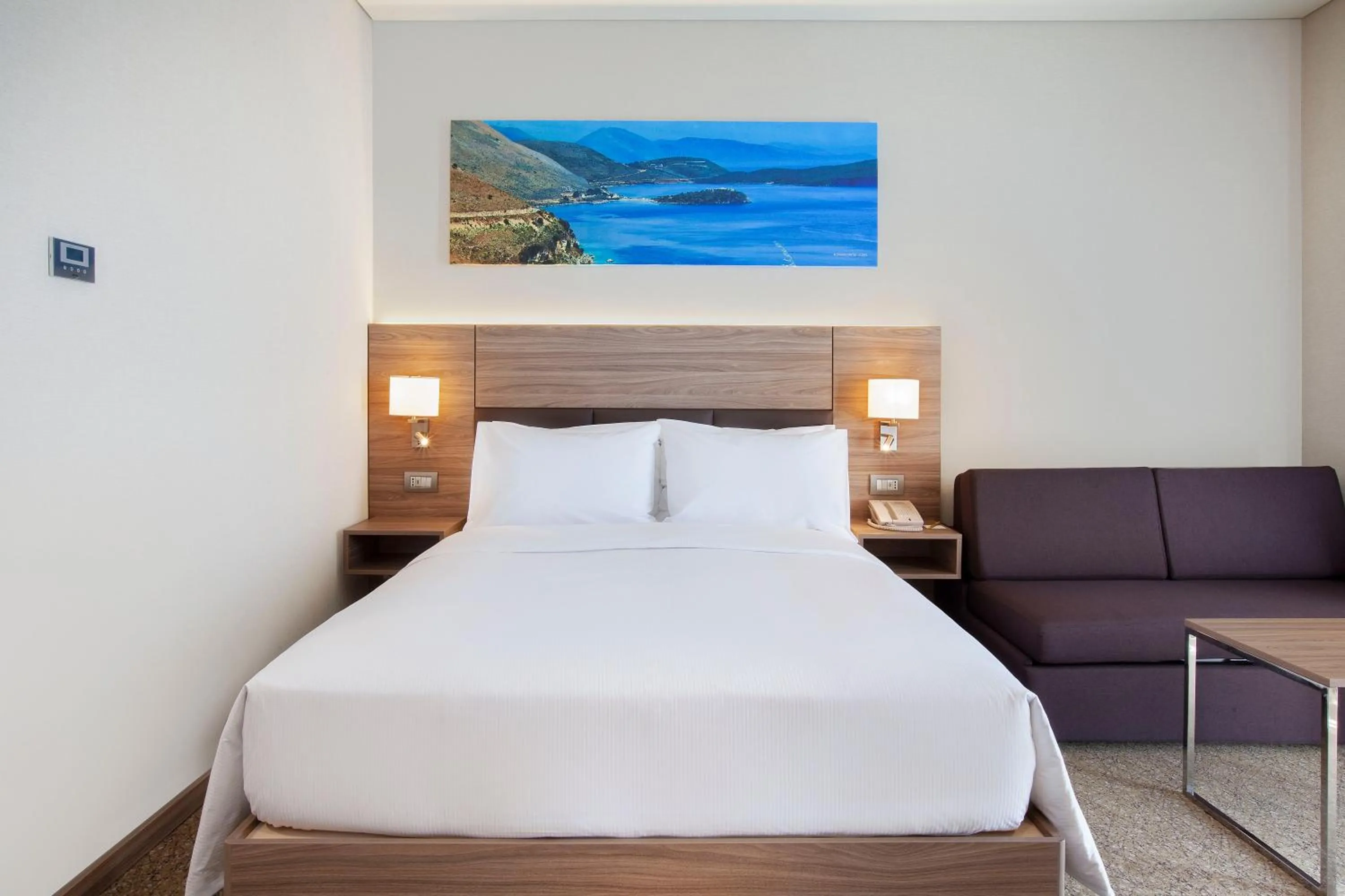 Bedroom, Bed in Hilton Garden Inn Tirana