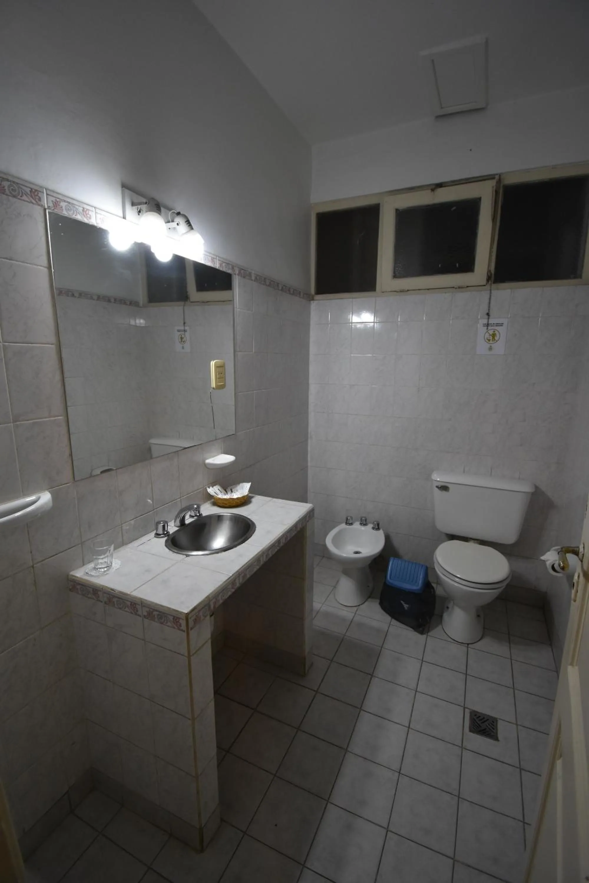 Shower in Hotel Plaza