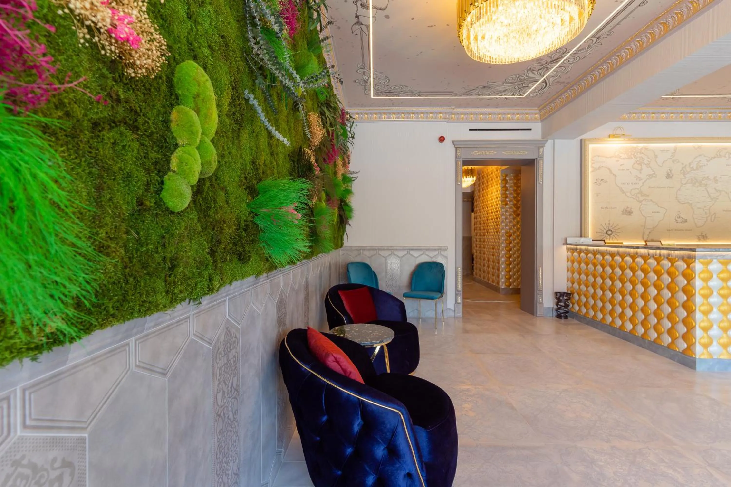 W Regal Boutique Hotel&Spa