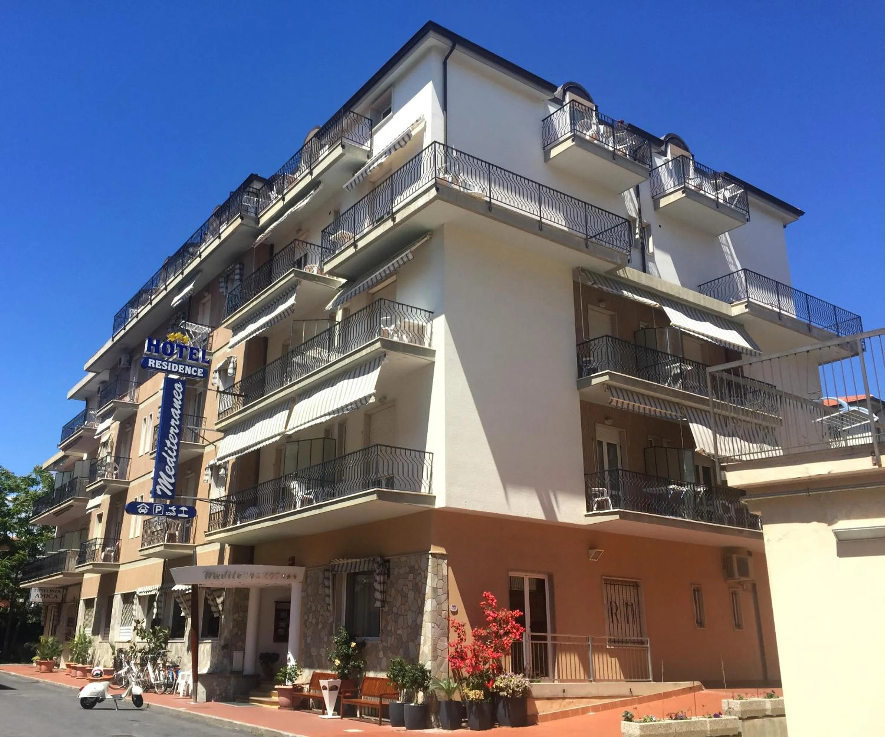 Property building in Hotel Residence Mediterraneo