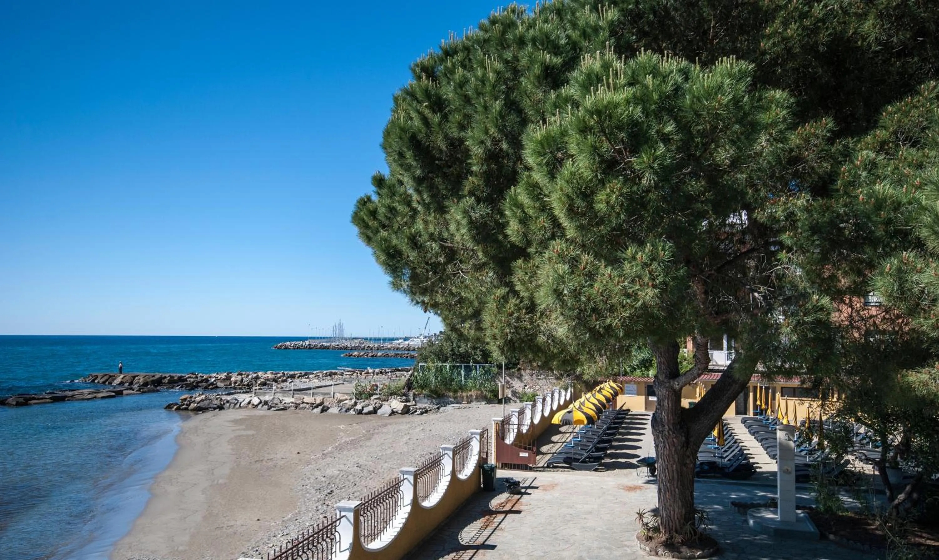 Beach in Hotel Residence Mediterraneo