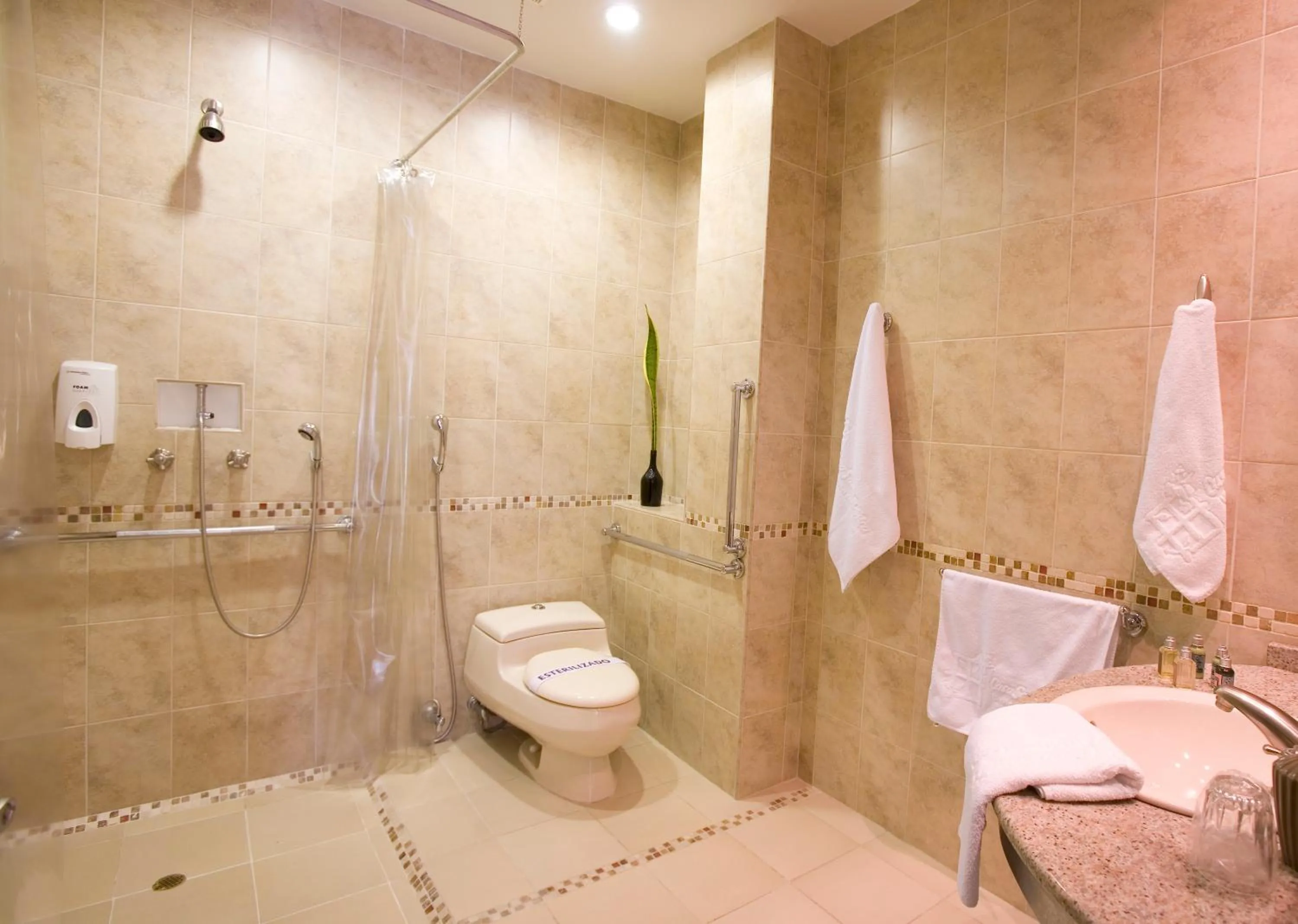 Bathroom in Hotel Casa Santa Monica Norte