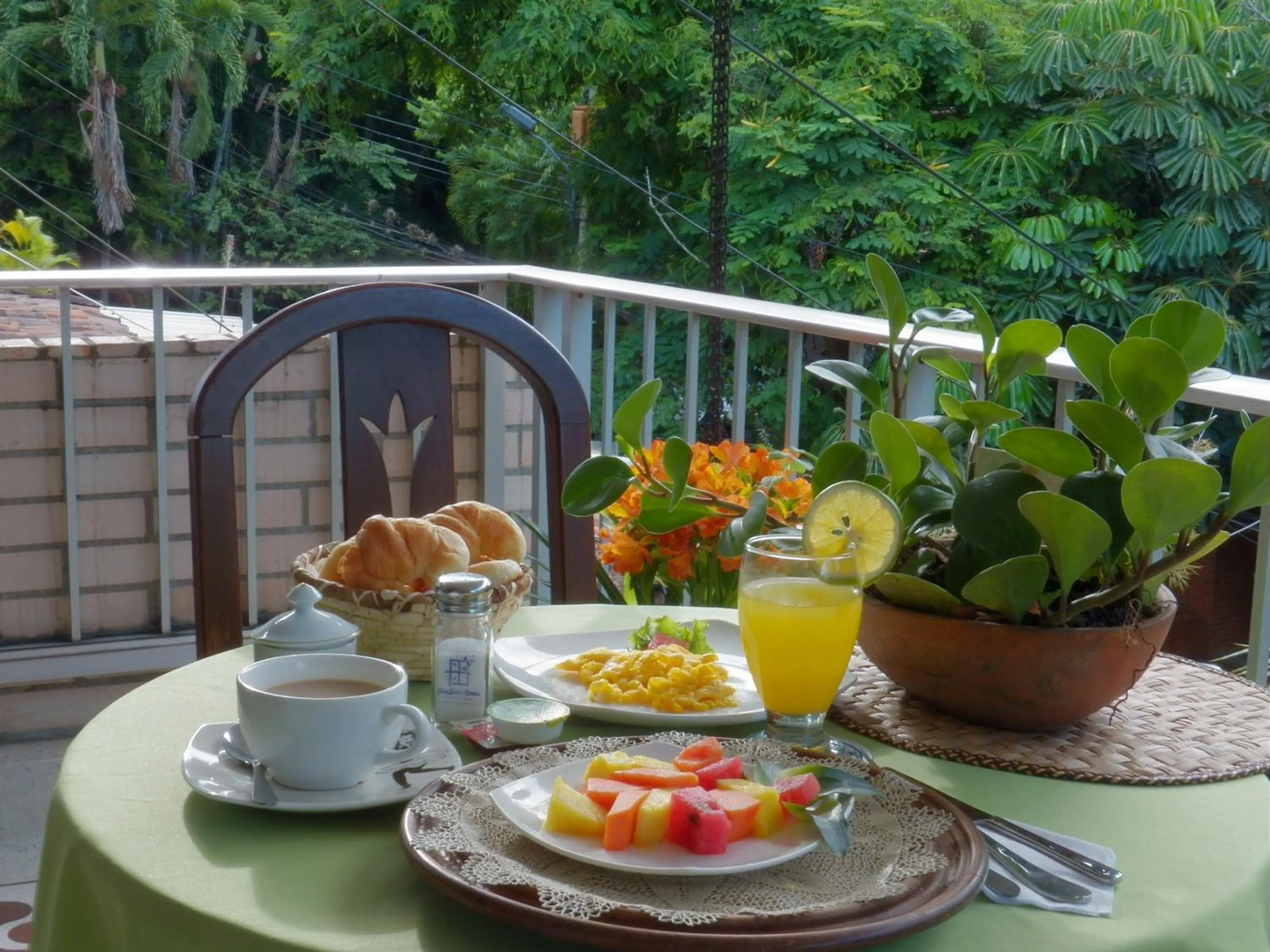 Restaurant/places to eat in Hotel Casa Santa Monica Norte