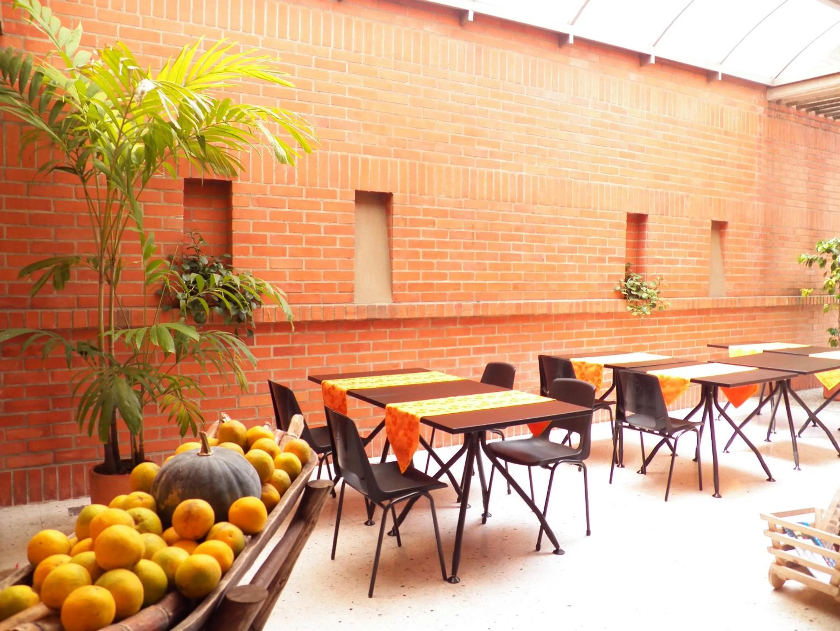 Restaurant/places to eat in Hotel Casa Santa Monica Norte