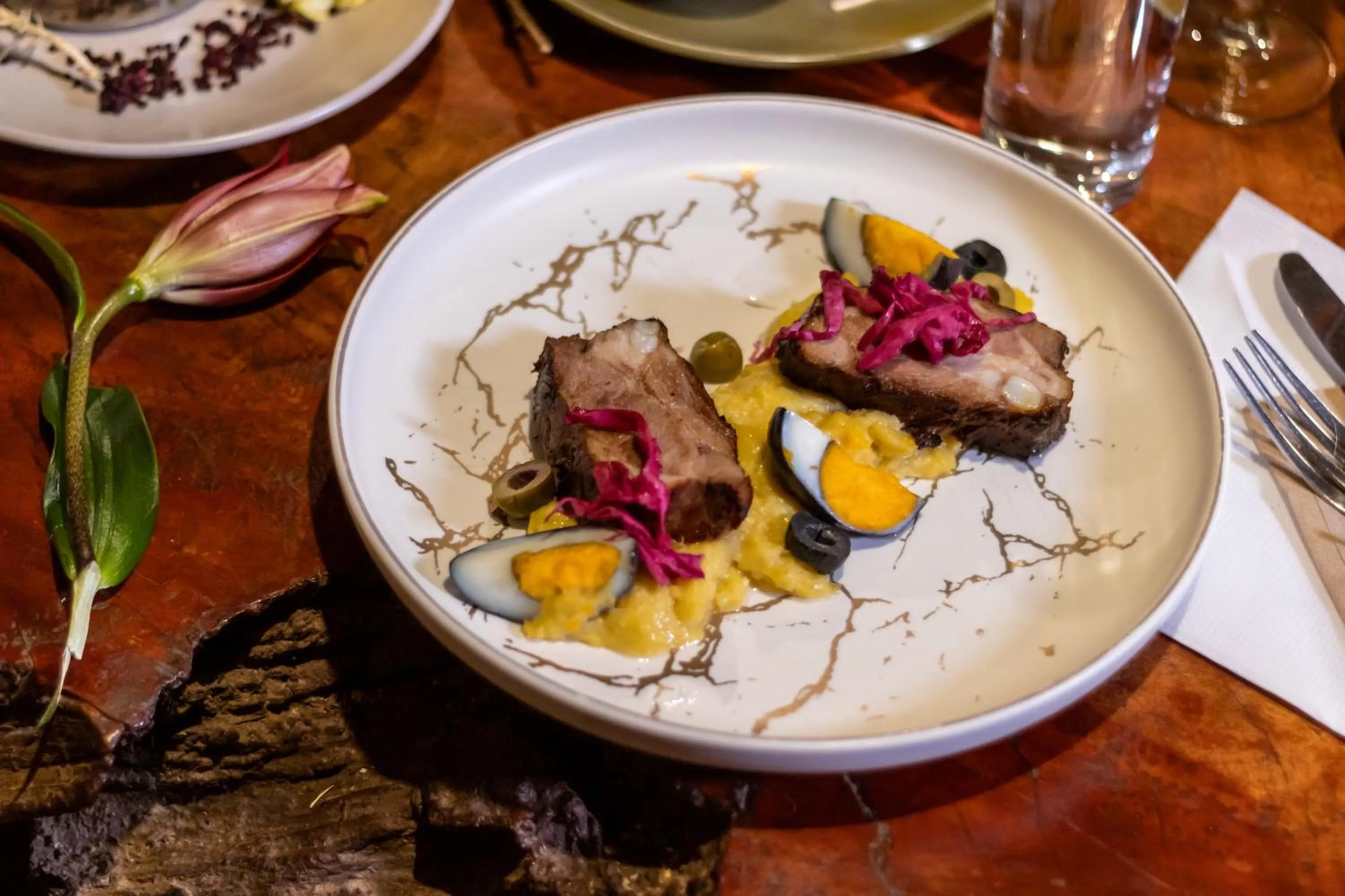 Restaurant/places to eat in Hotel Don Raul