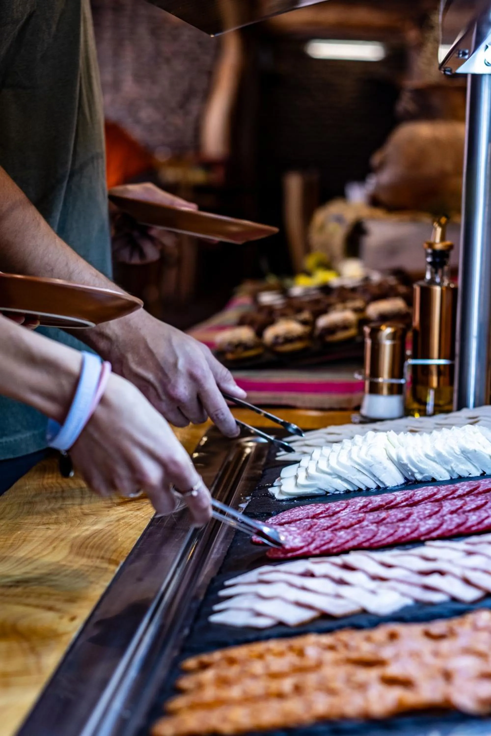 Restaurant/places to eat in Hotel Don Raul