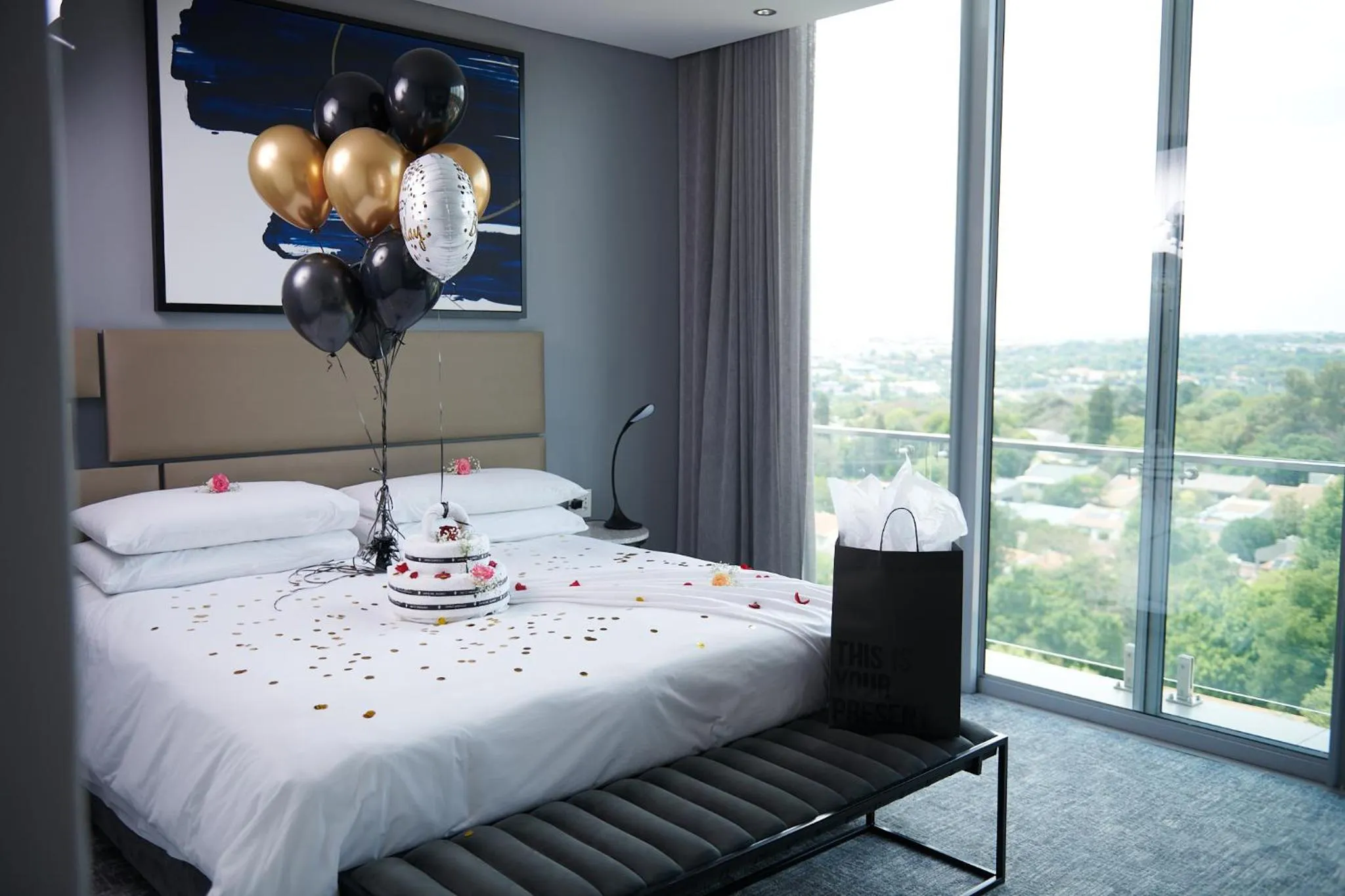 room service, Bed in The Capital on the Park