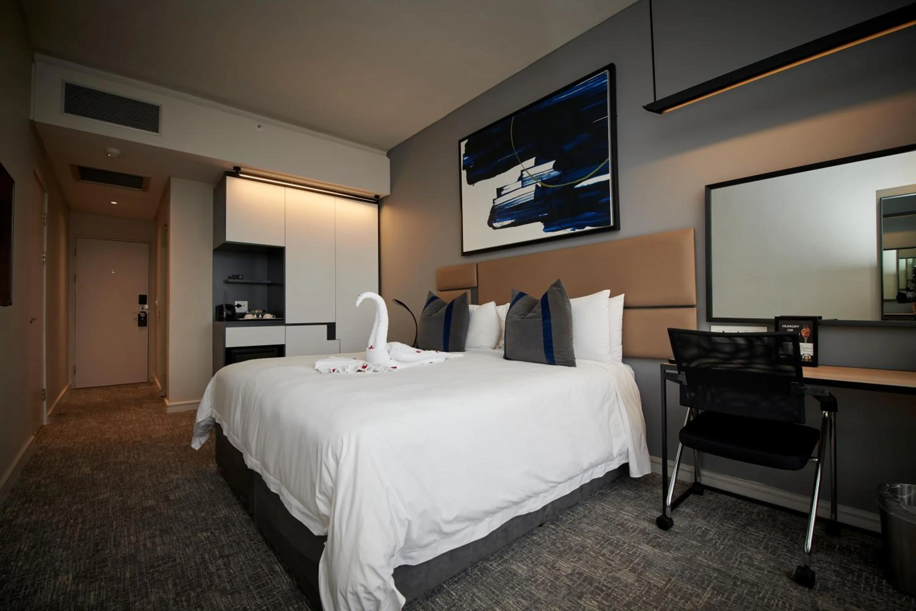 Kitchen or kitchenette, Bed in The Capital on the Park