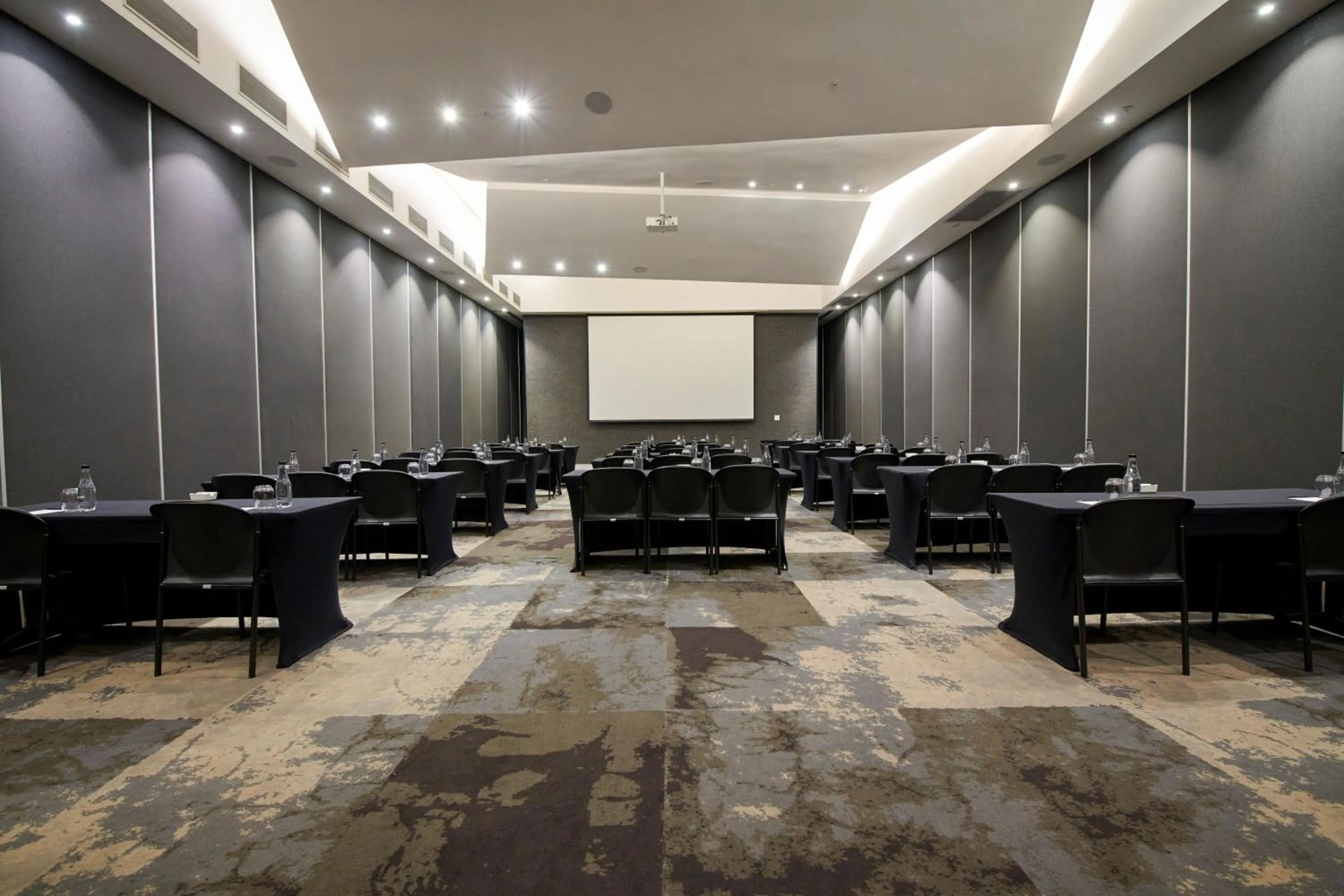 Meeting/conference room in The Capital on the Park