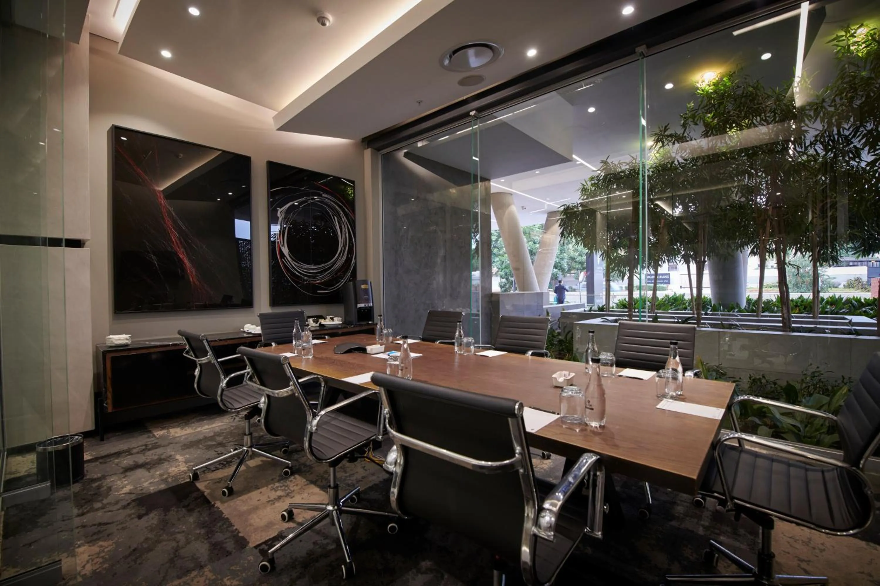 Business facilities in The Capital on the Park