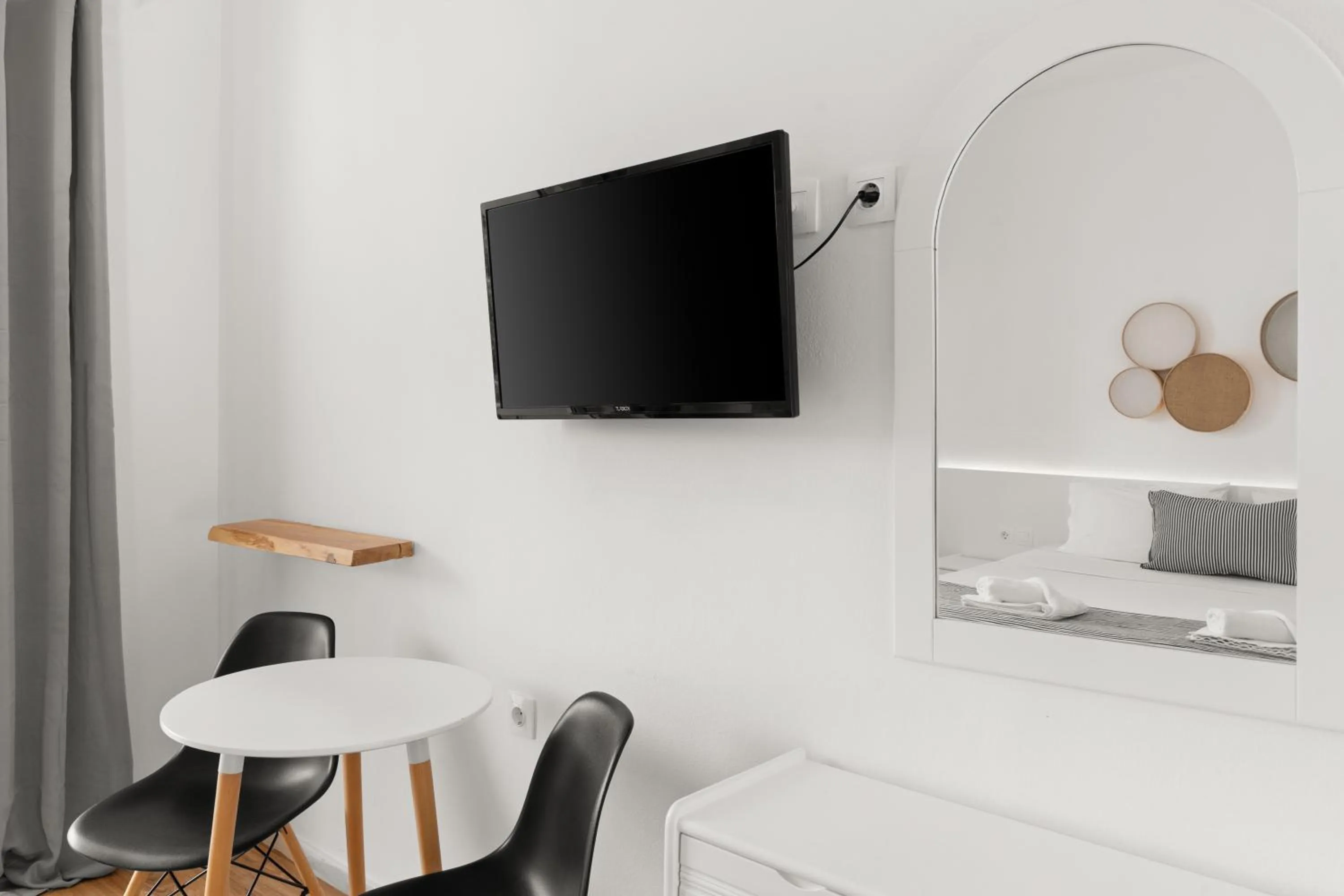 TV and multimedia in Mr and Mrs White Corfu Couples Retreat Adults Only