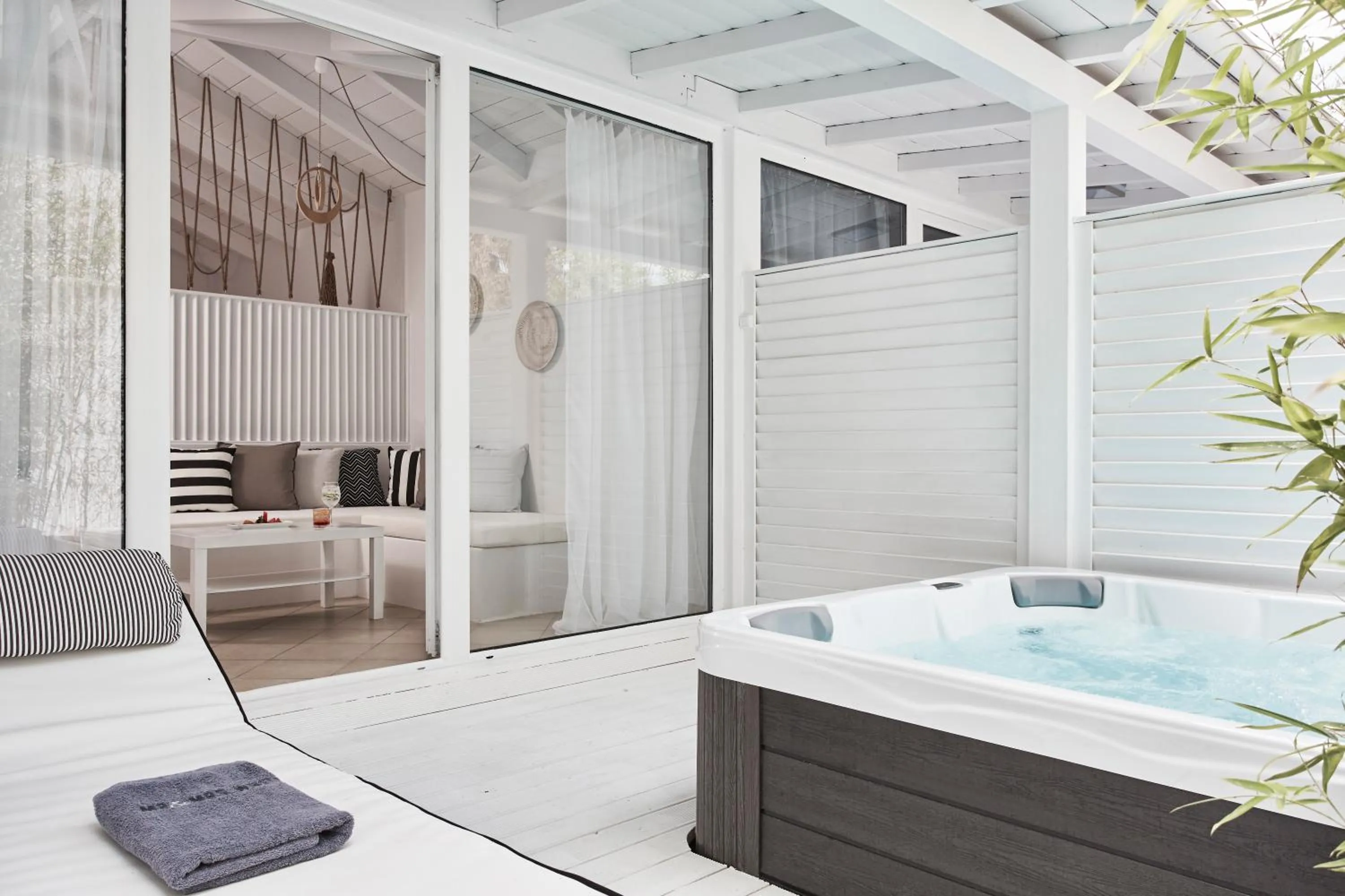 Hot Tub in Mr and Mrs White Corfu Couples Retreat Adults Only