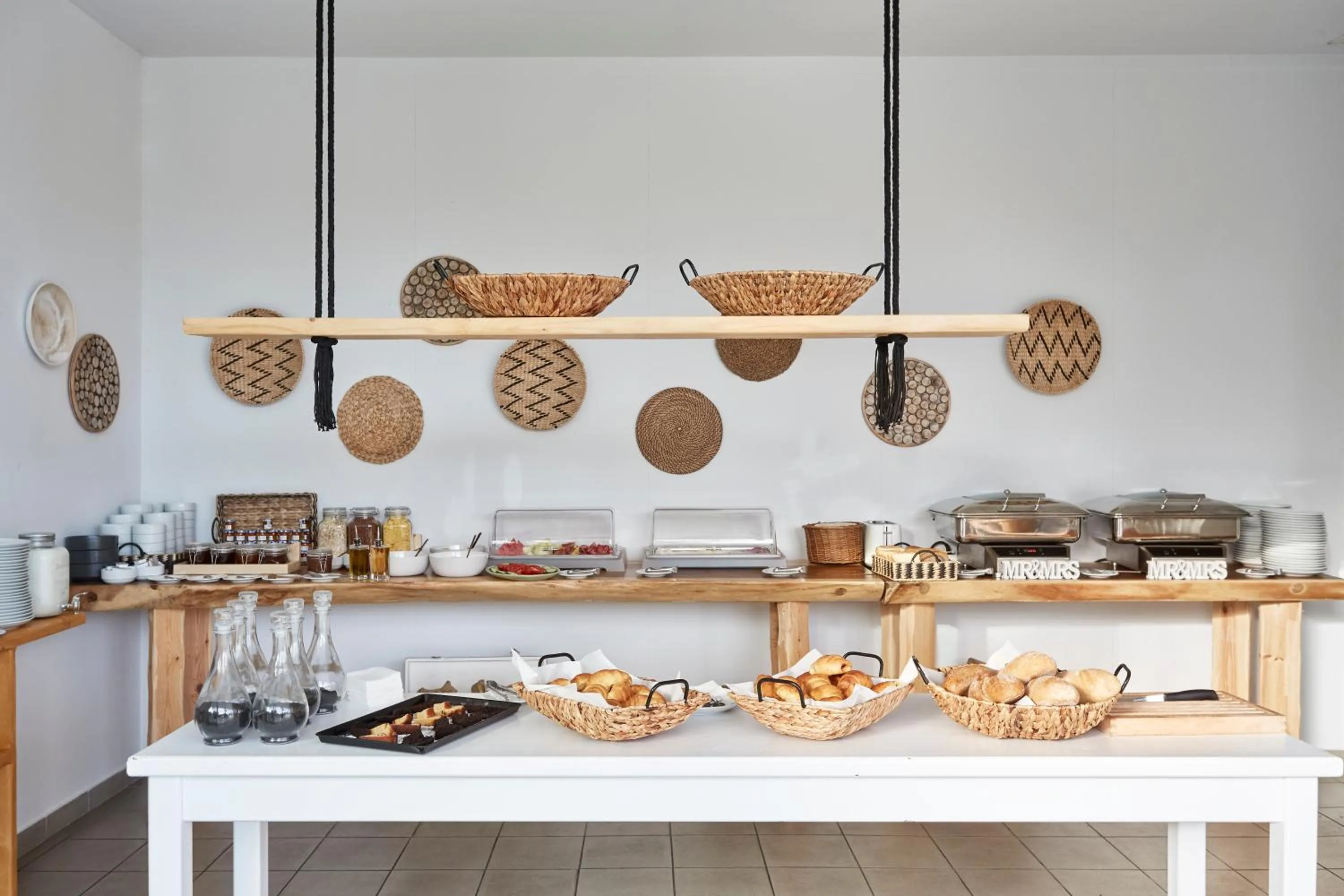 Restaurant/places to eat in Mr and Mrs White Corfu Couples Retreat Adults Only