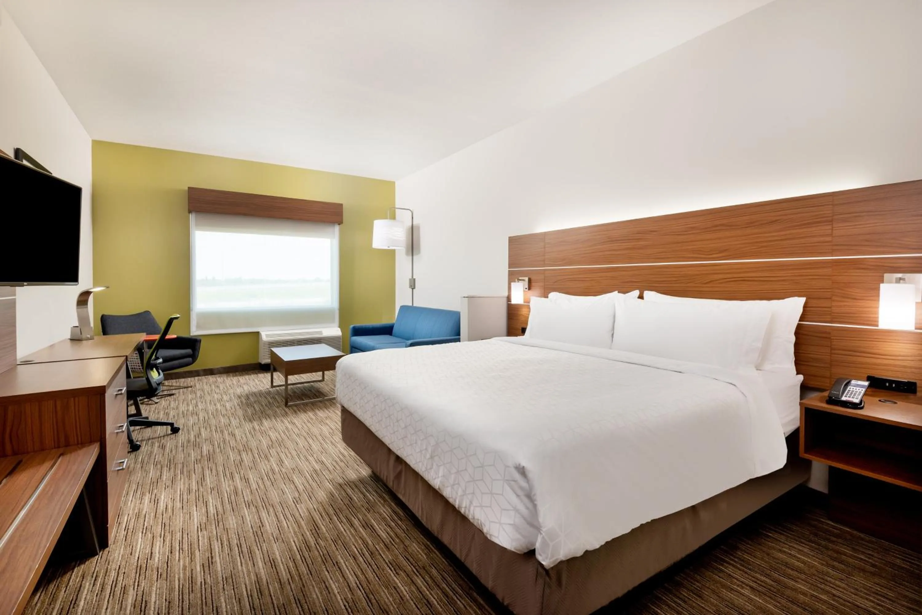 Photo of the whole room, Bed in Holiday Inn Express & Suites - Punta Gorda by IHG