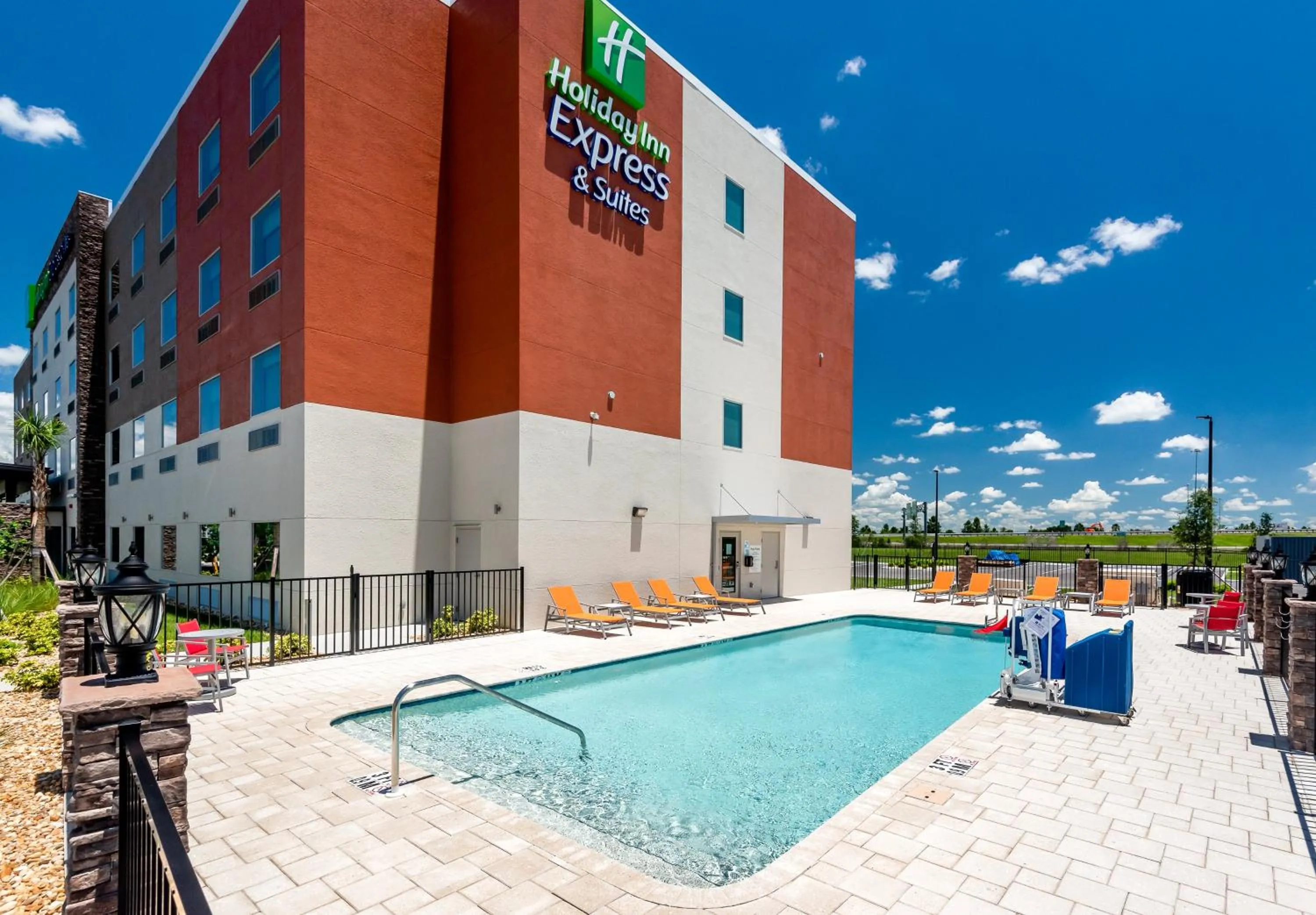 Swimming pool in Holiday Inn Express & Suites - Punta Gorda by IHG