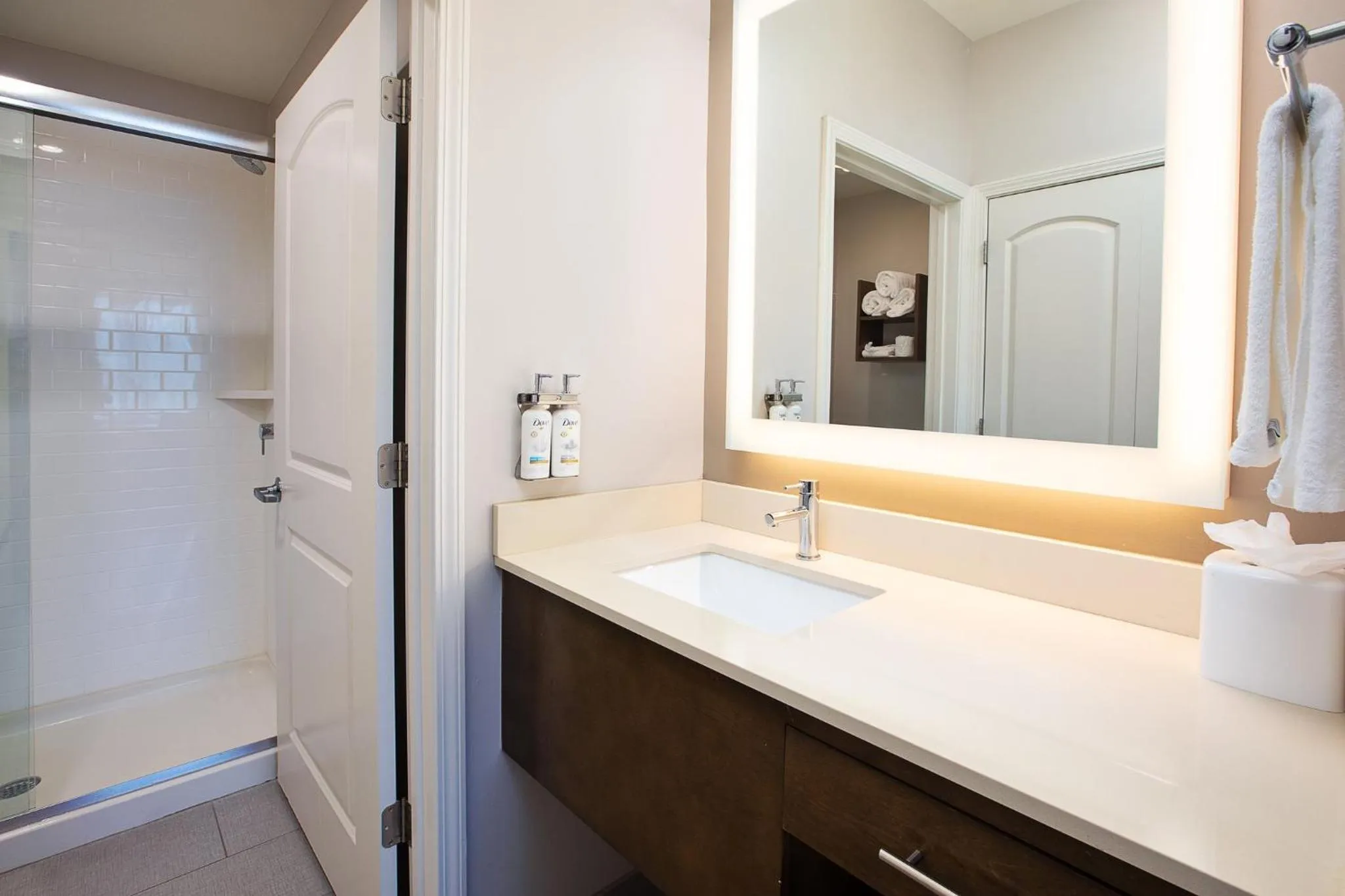 Photo of the whole room in Staybridge Suites Auburn Hills by IHG