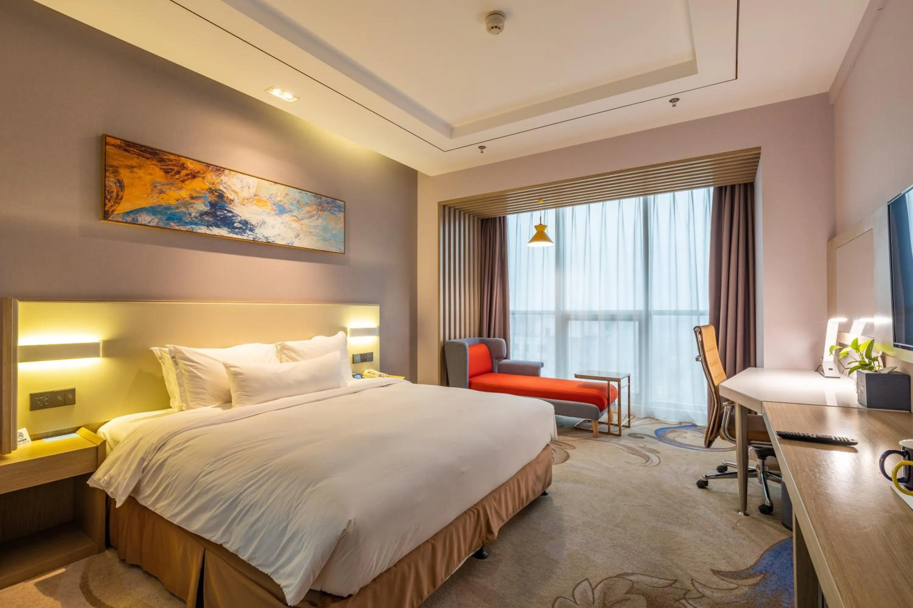 Photo of the whole room, Bed in Holiday Inn Express Anshan Downtown by IHG