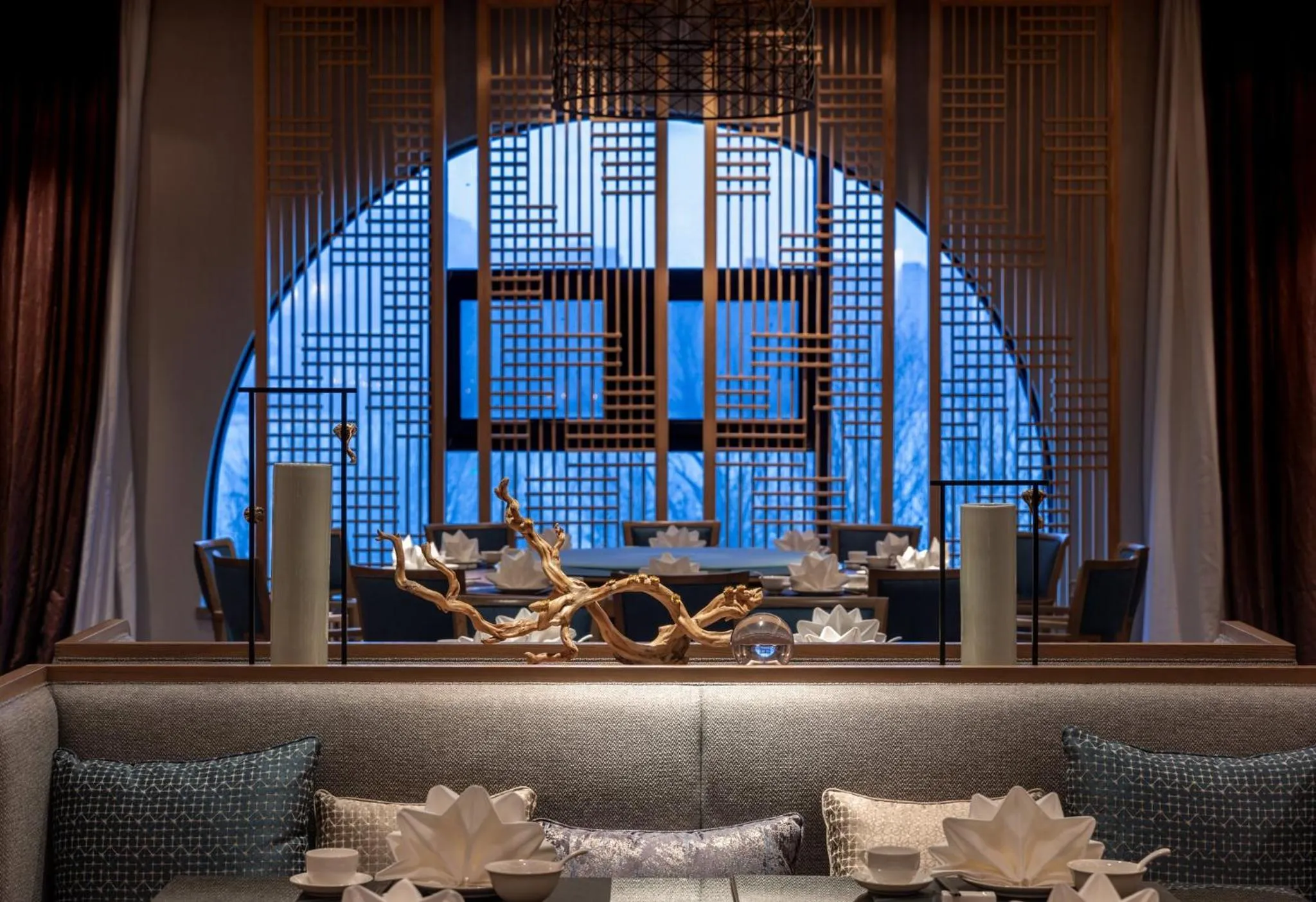 Restaurant/places to eat in Crowne Plaza QingdaoOriental Movie Metropolis by IHG