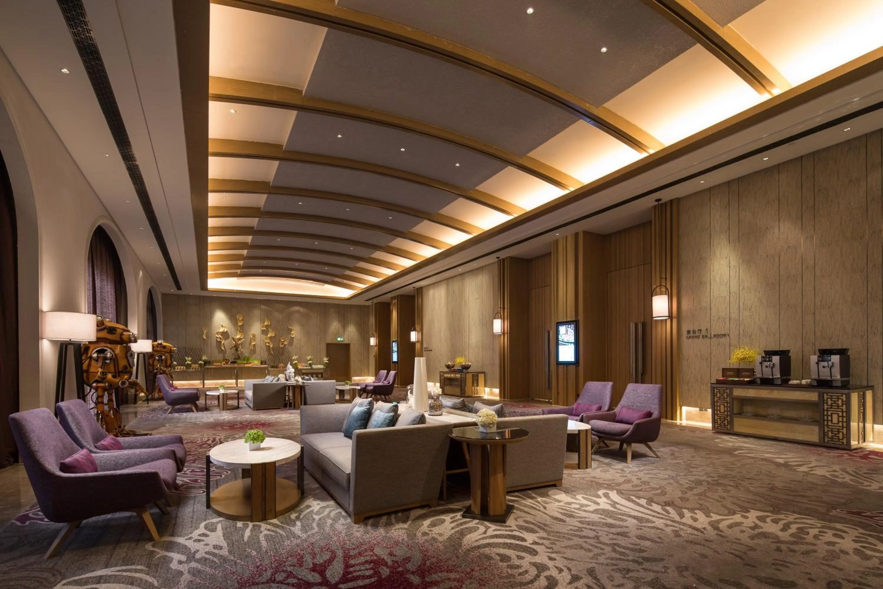 Meeting/conference room in Crowne Plaza QingdaoOriental Movie Metropolis by IHG