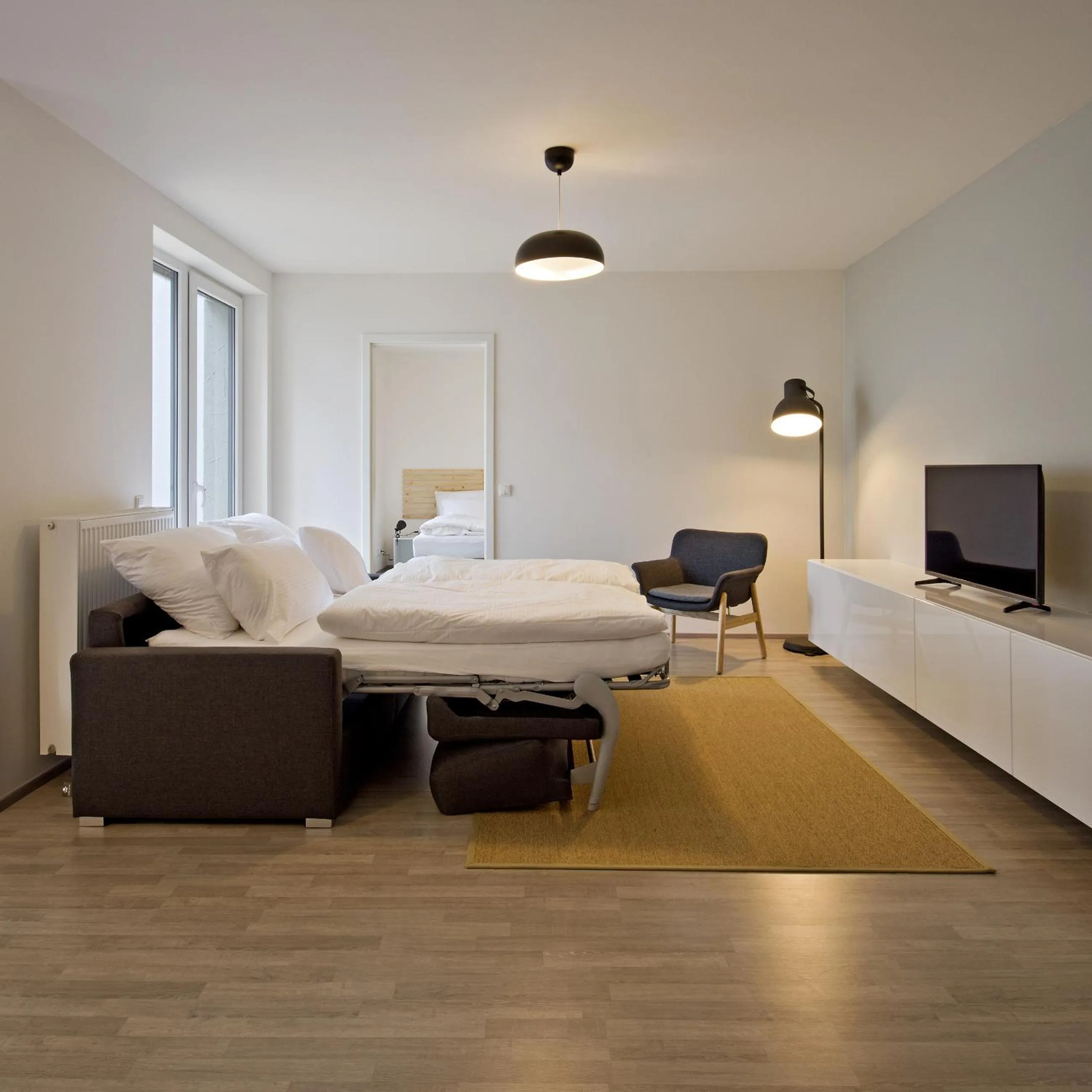 Bed in Lakepark Residence