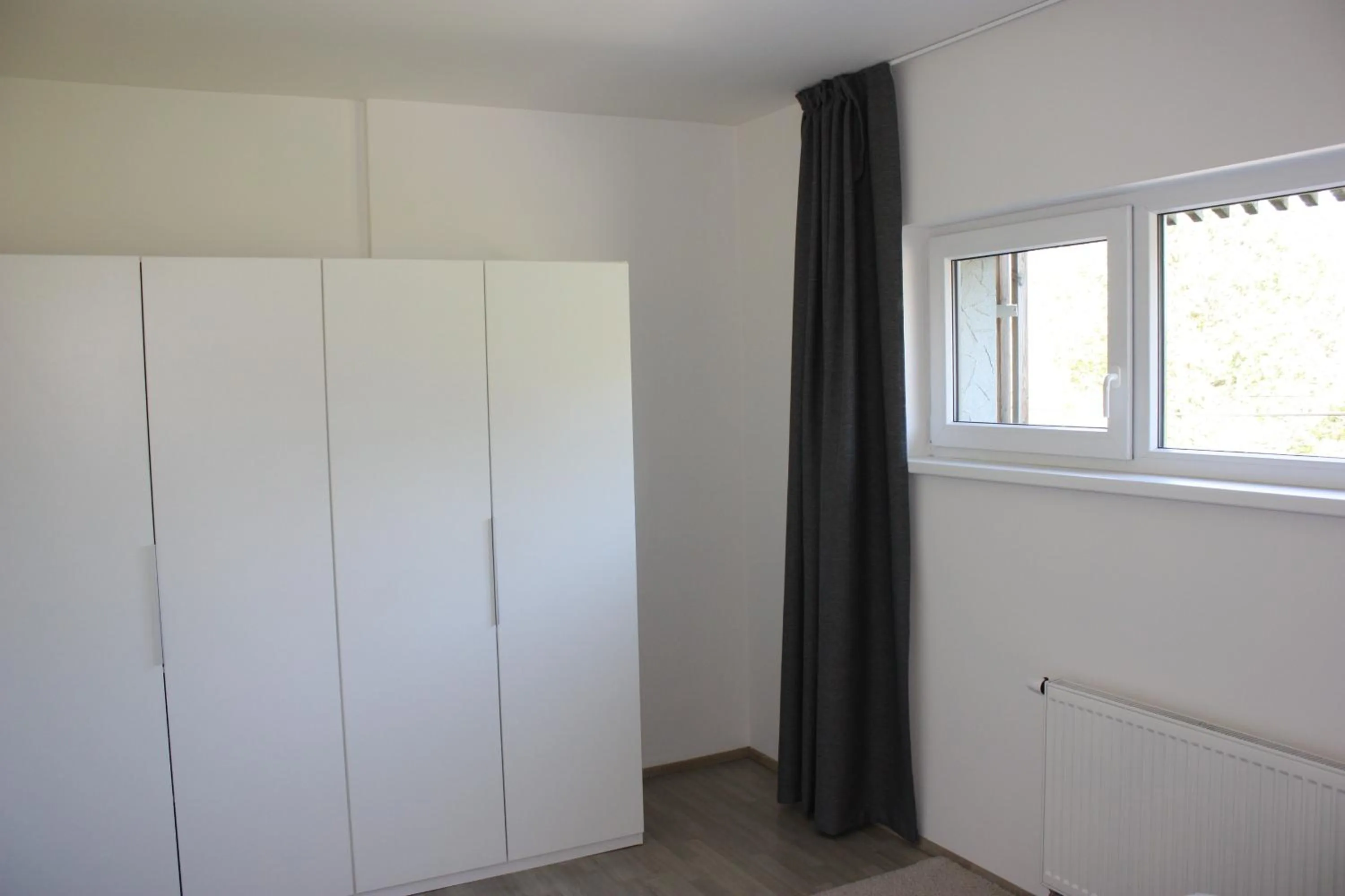 Bedroom in Lakepark Residence