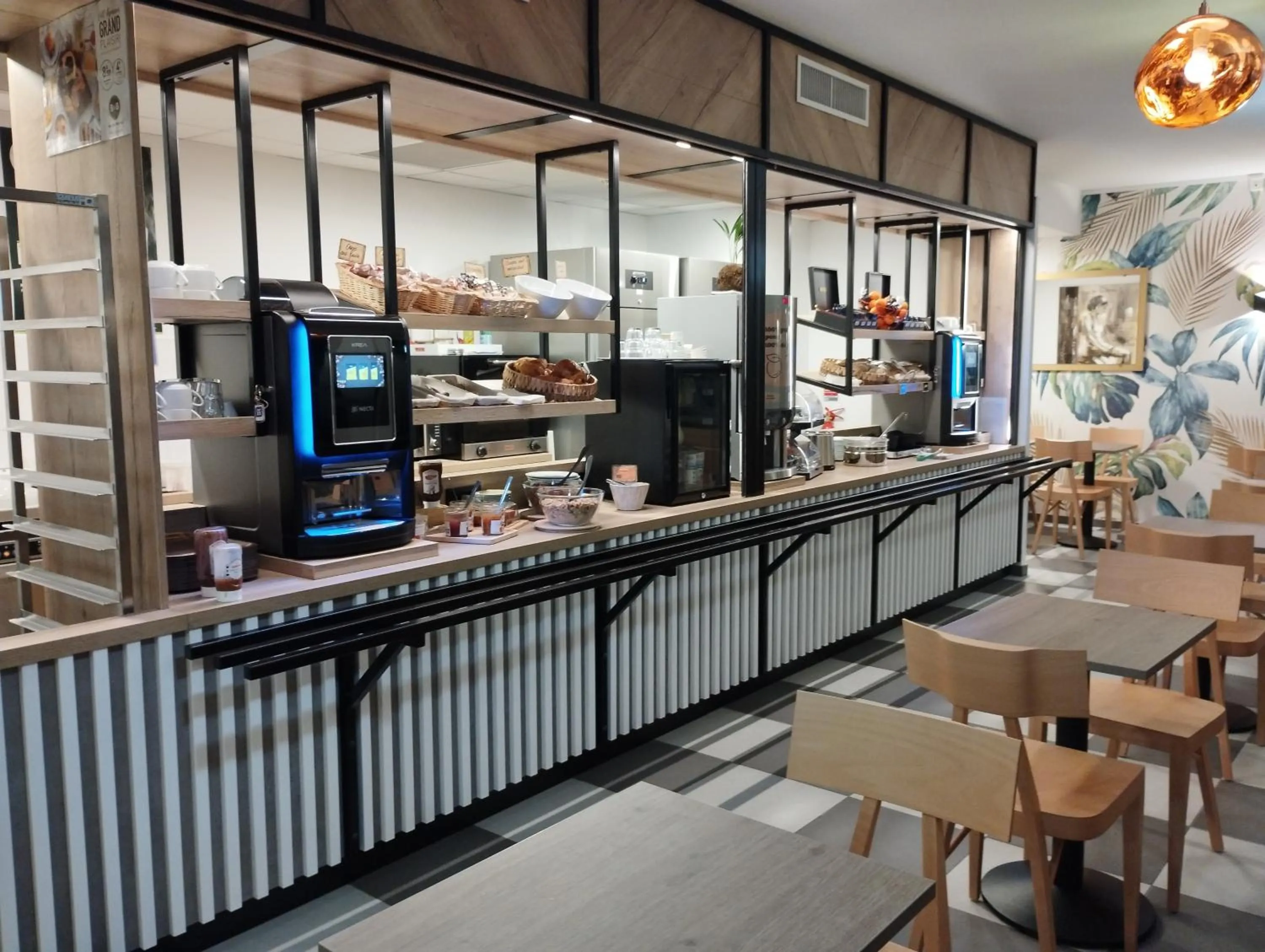 Breakfast in B&B HOTEL Agen Castelculier