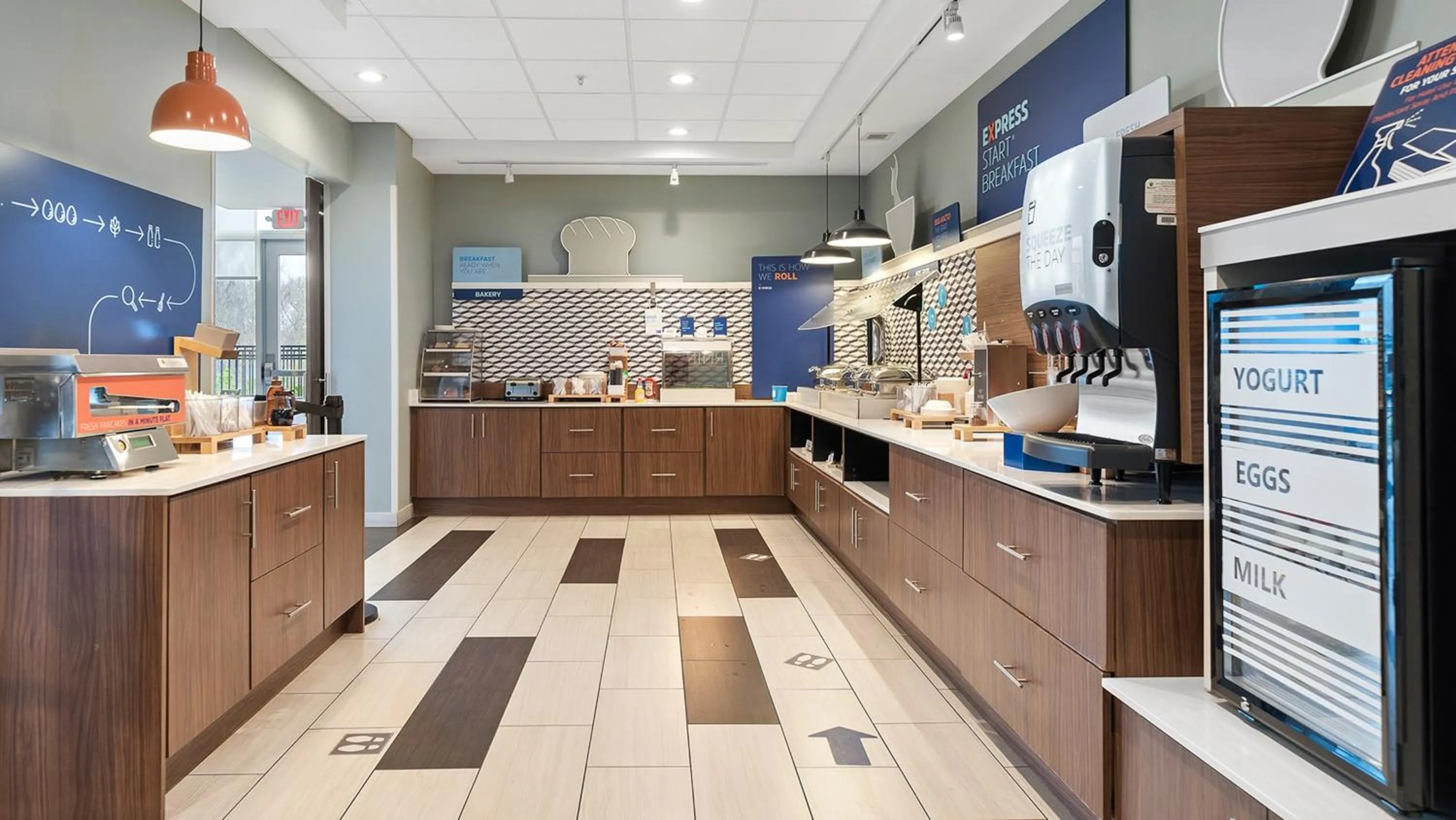 Breakfast in Holiday Inn Express & Suites Macon North by IHG