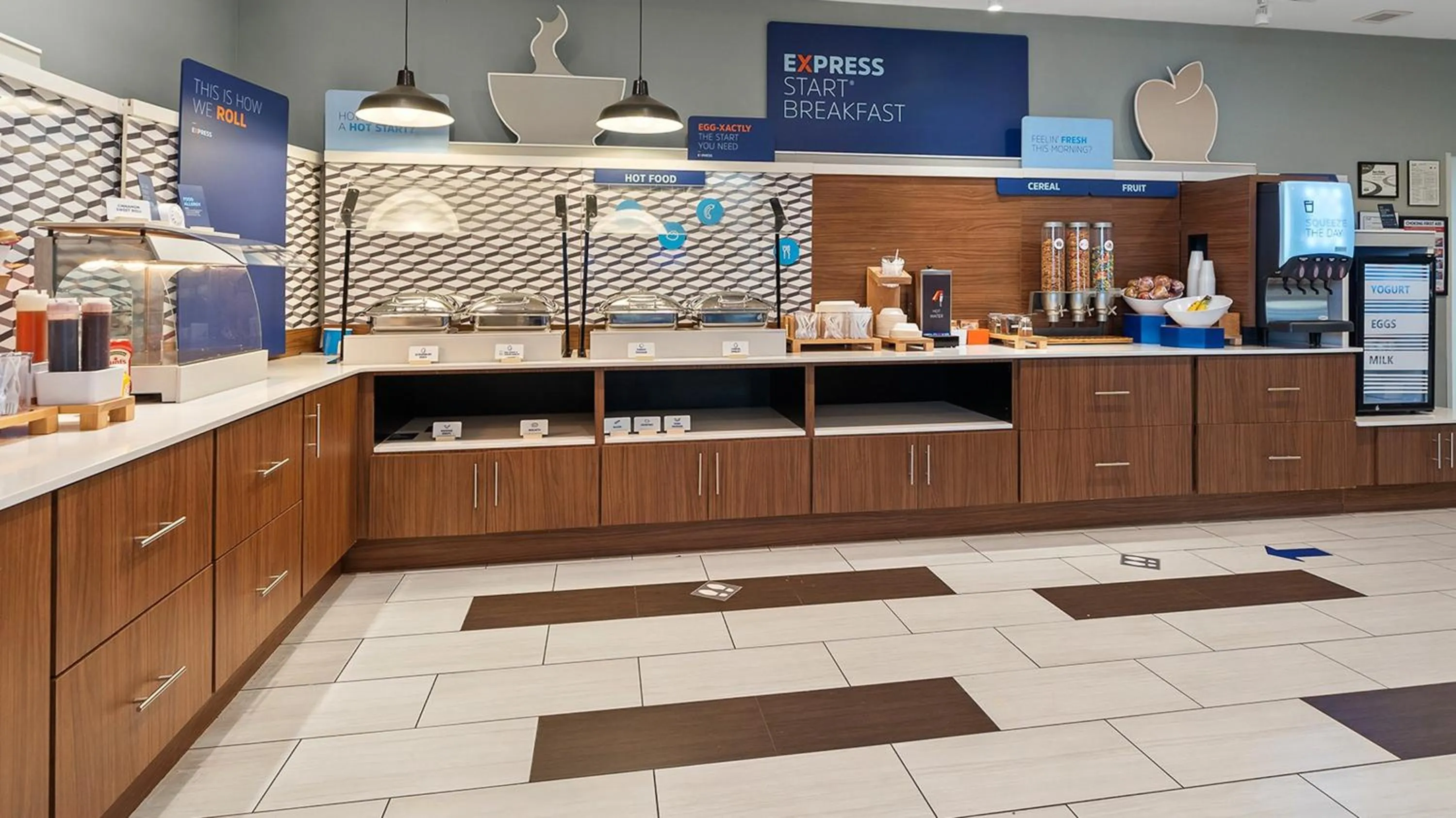 Breakfast in Holiday Inn Express & Suites Macon North by IHG