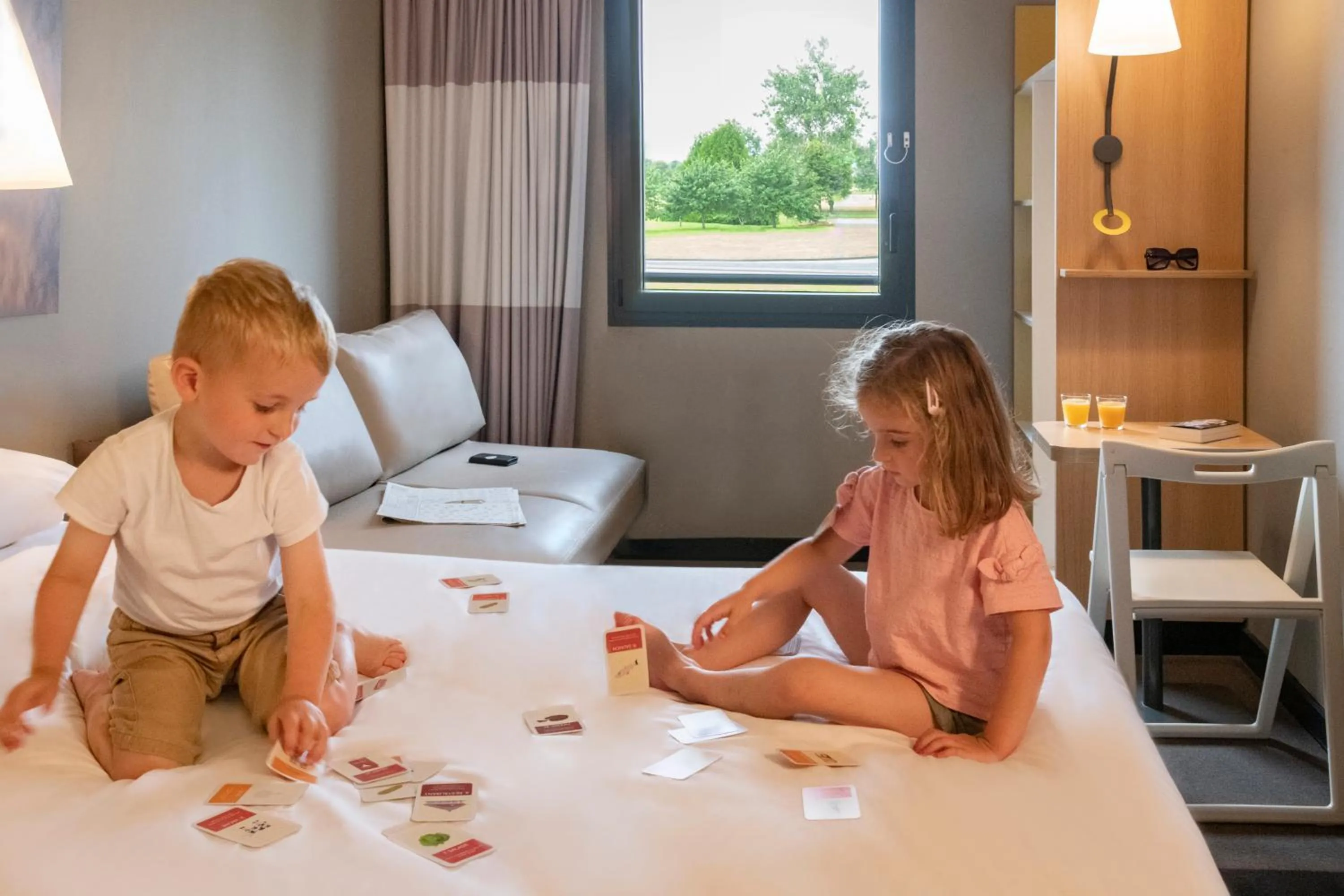 TV and multimedia in ibis Pontorson Baie Du Mont Saint Michel