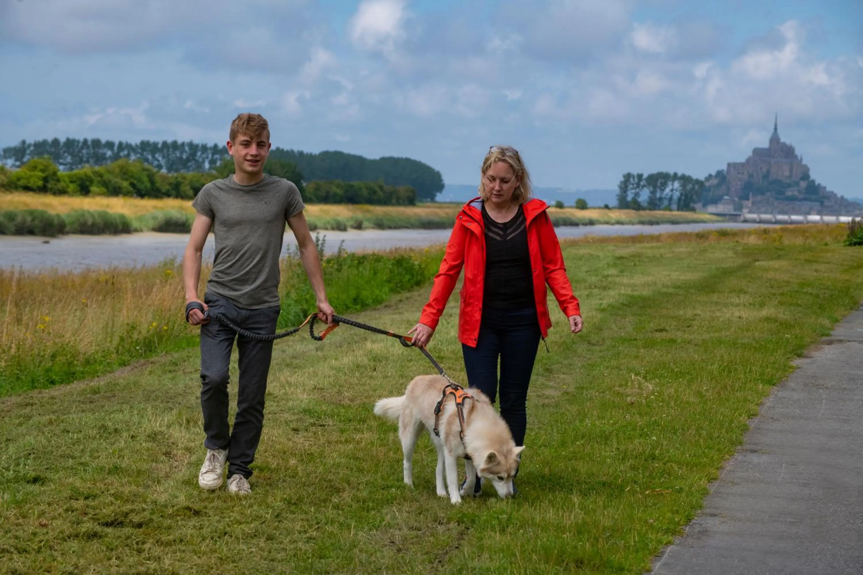 Hiking in ibis Pontorson Baie Du Mont Saint Michel