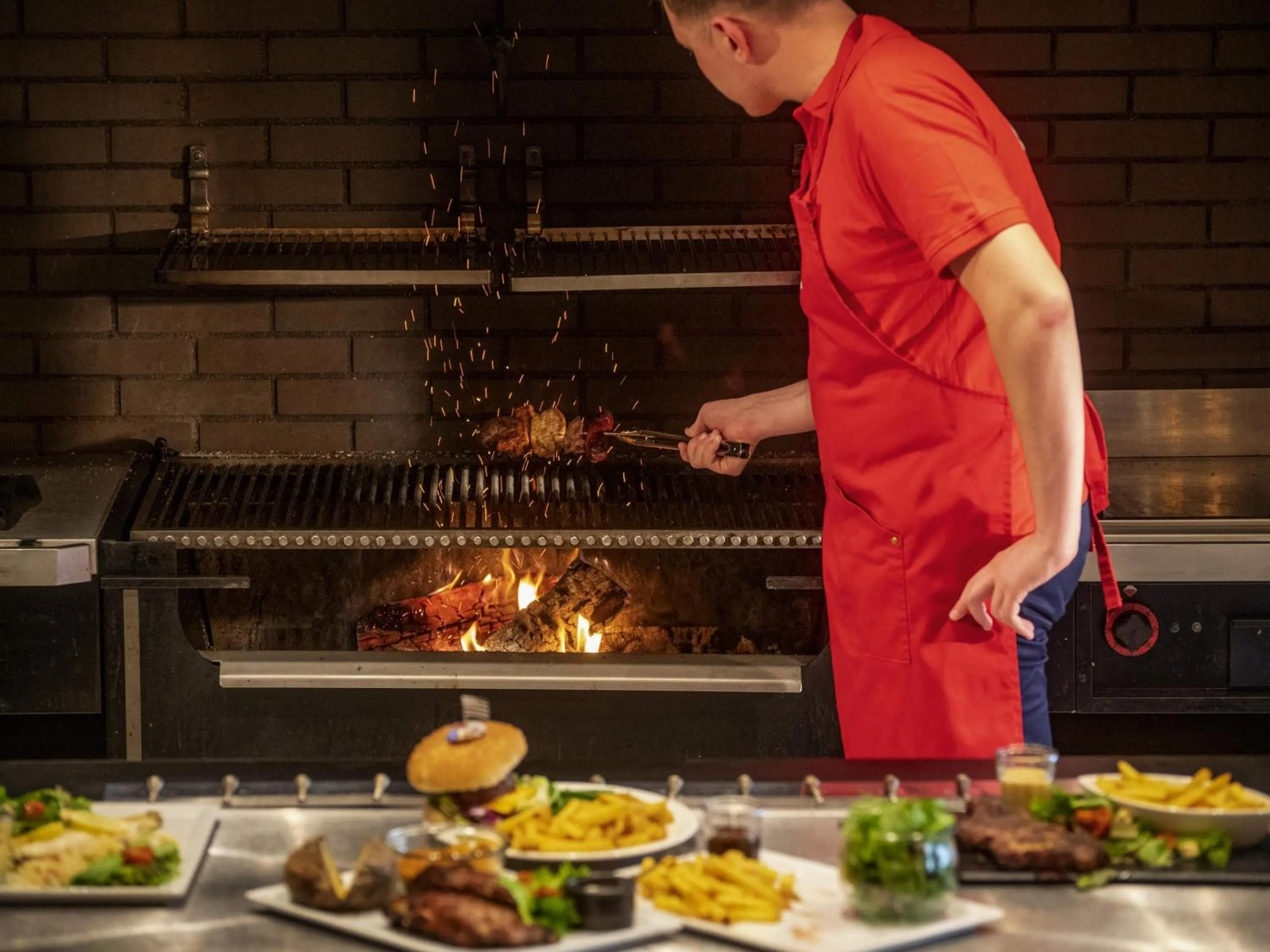 Restaurant/places to eat in ibis Pontorson Baie Du Mont Saint Michel