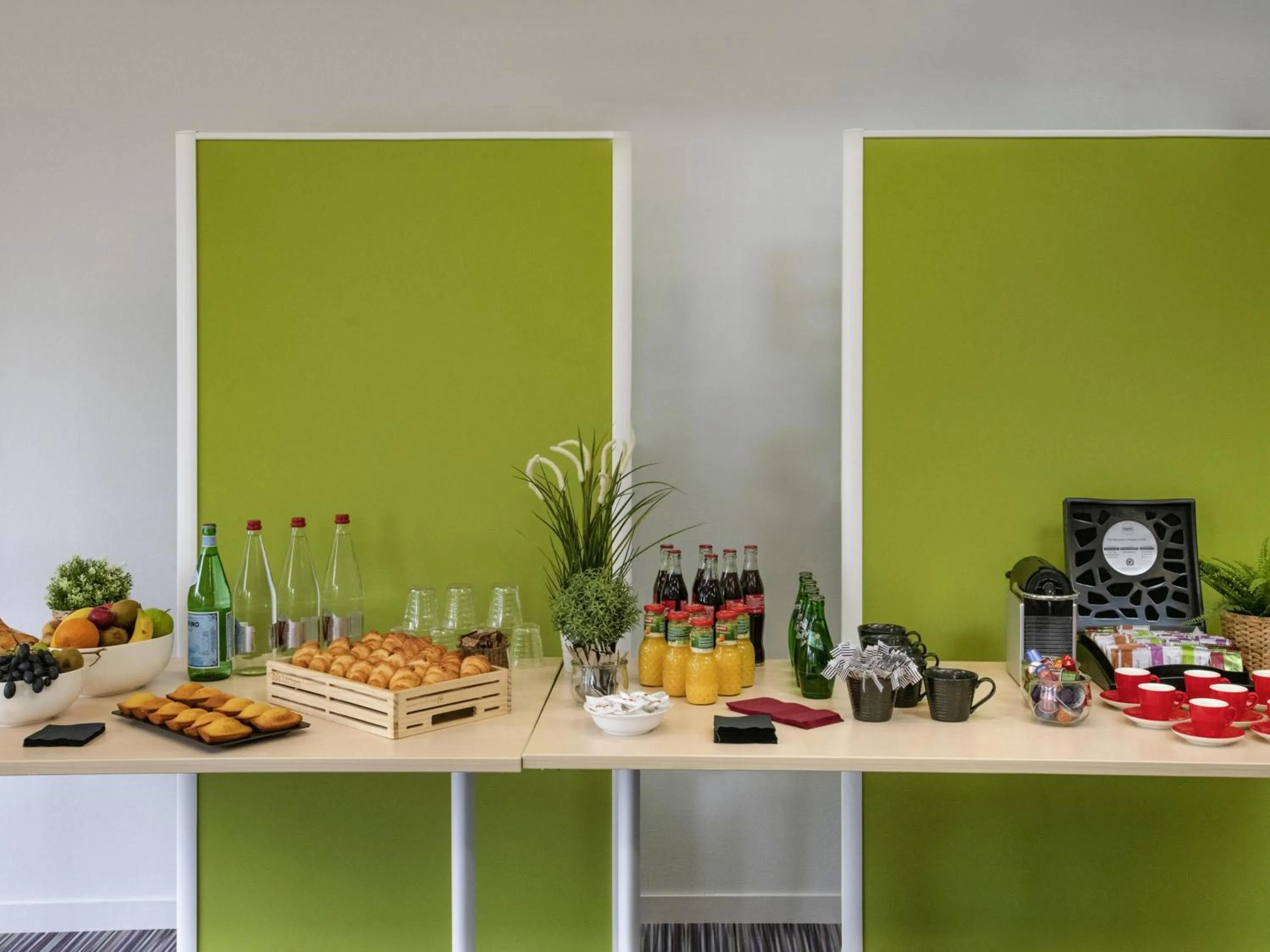 Meeting/conference room in ibis Pontorson Baie Du Mont Saint Michel