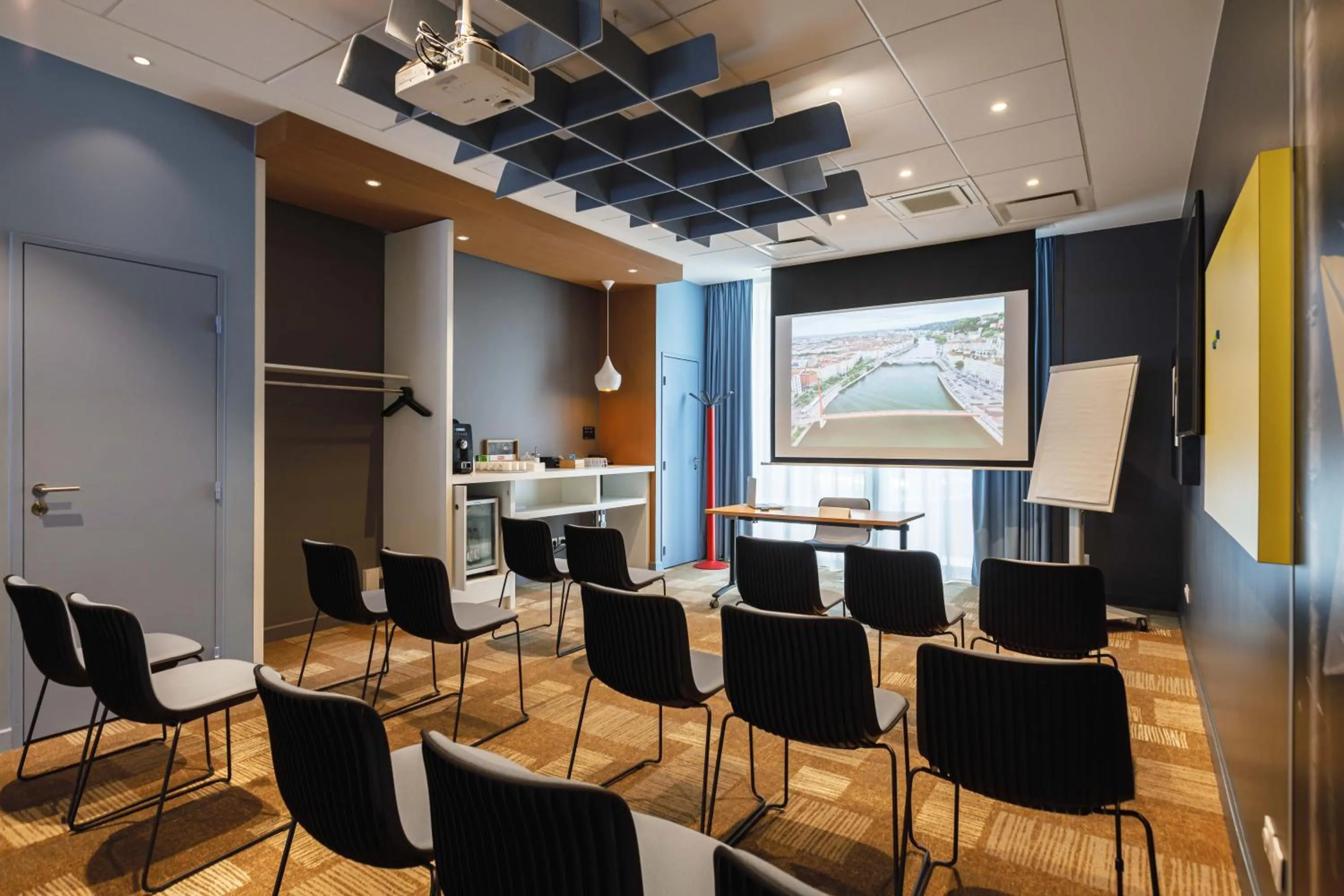 Meeting/conference room in ibis Lyon Carre De Soie