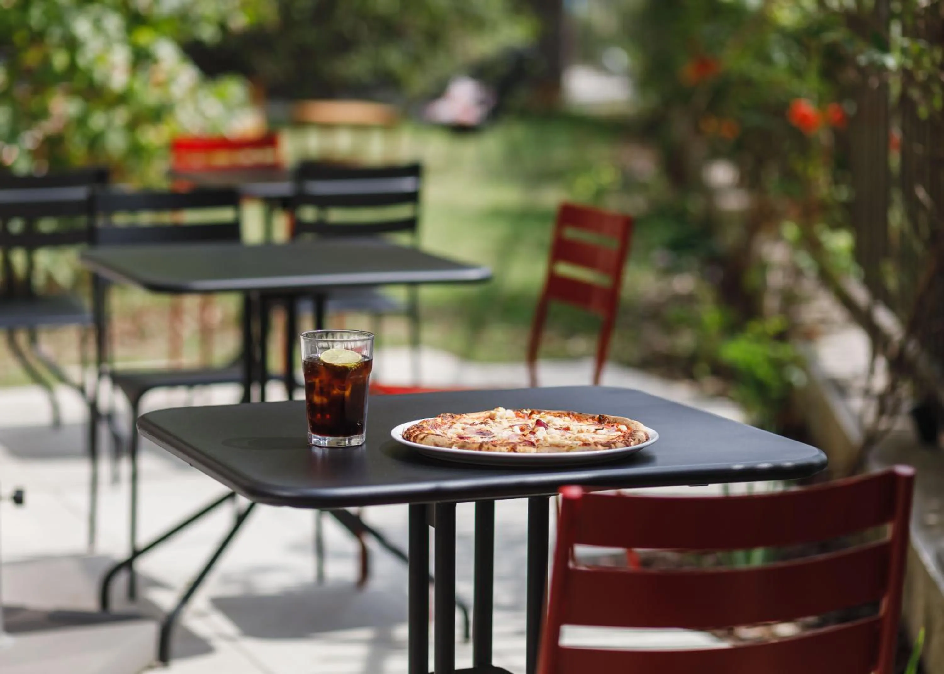 Patio in ibis Lyon Carre De Soie