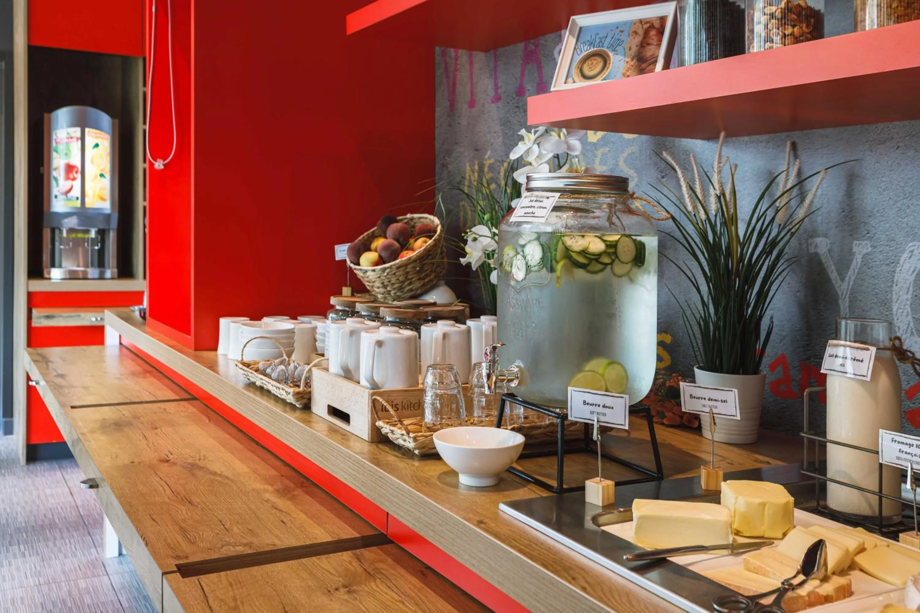 Breakfast in ibis Lyon Carre De Soie