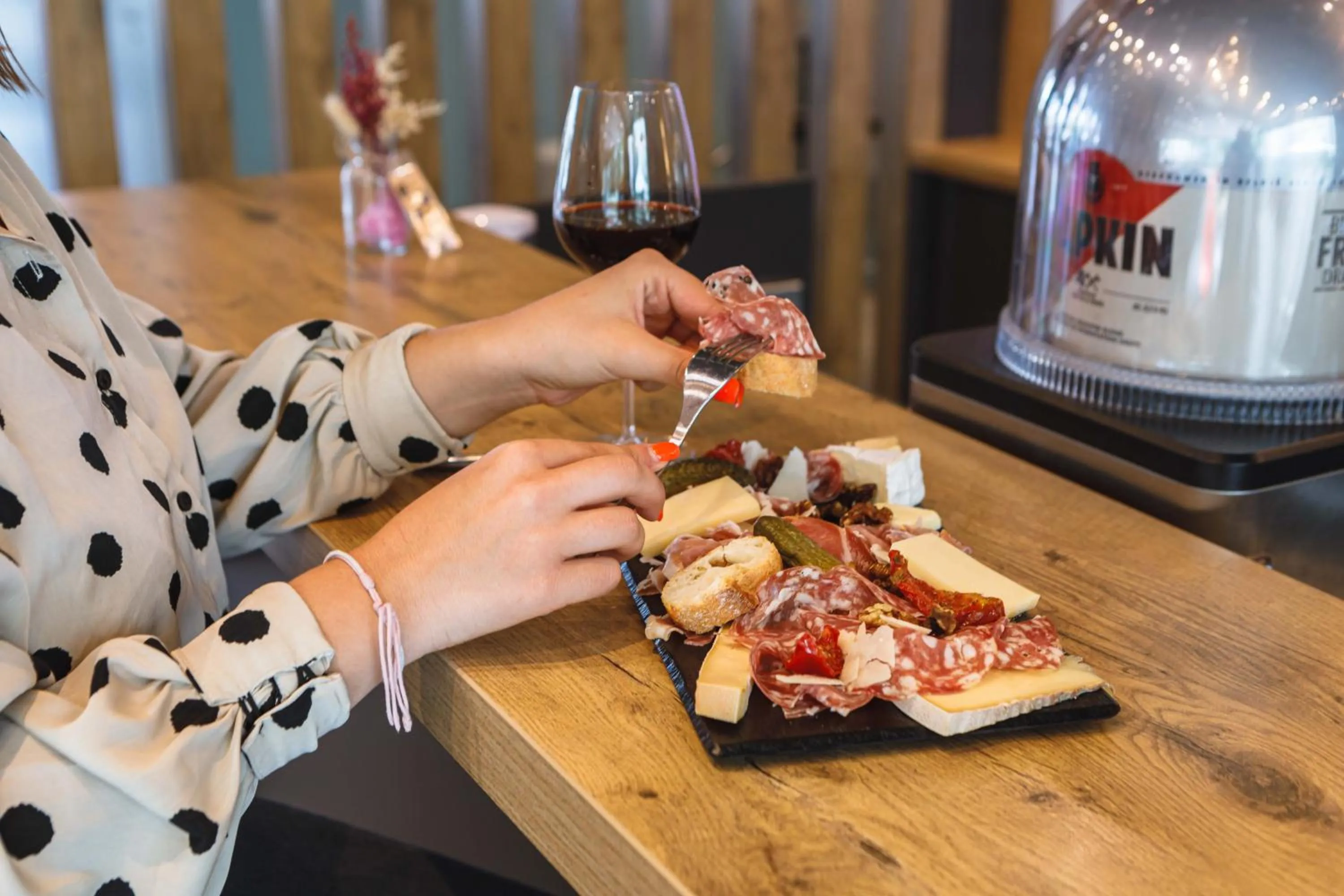 Lounge or bar in ibis Lyon Carre De Soie