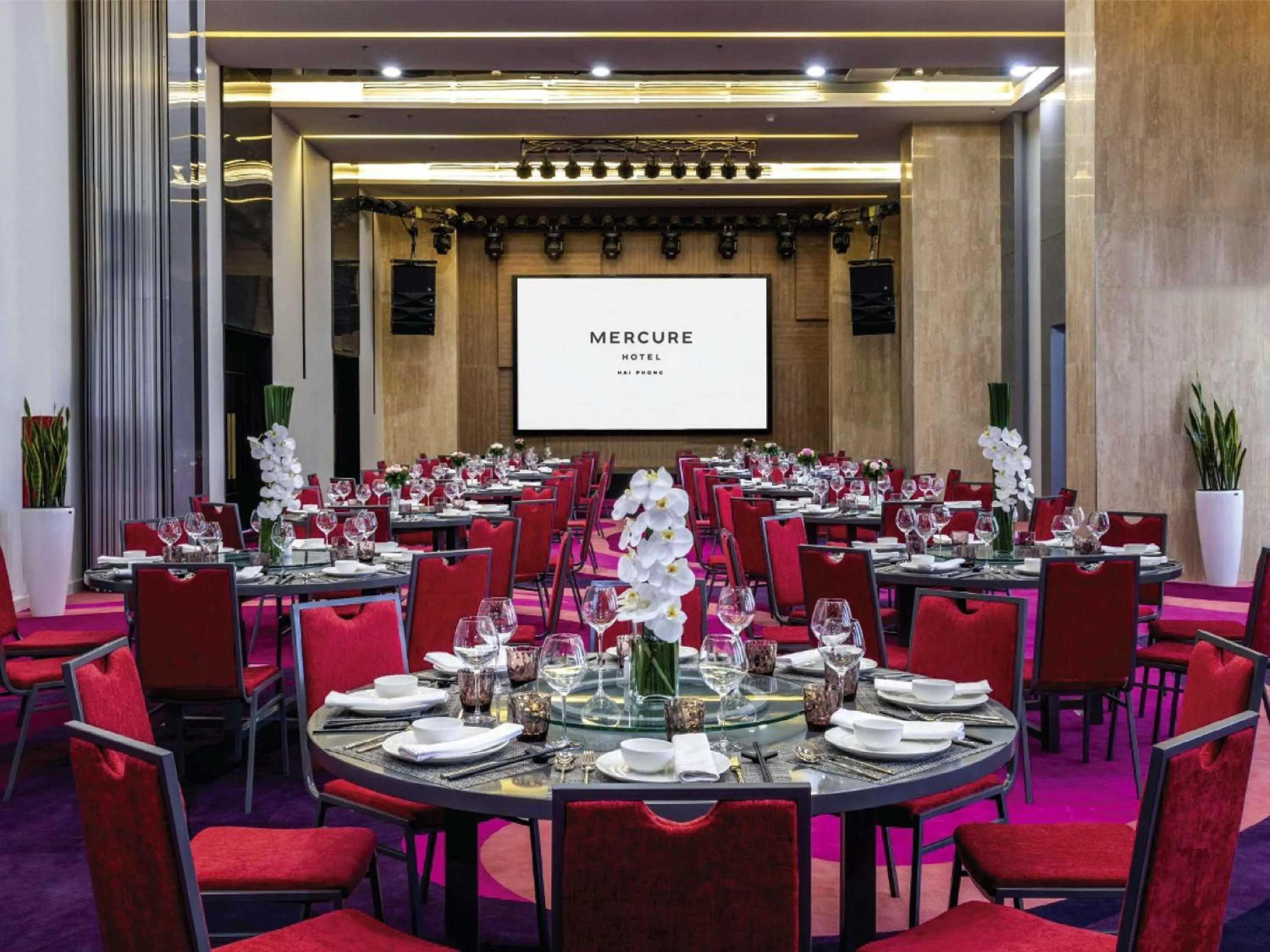 wedding in Mercure Hai Phong