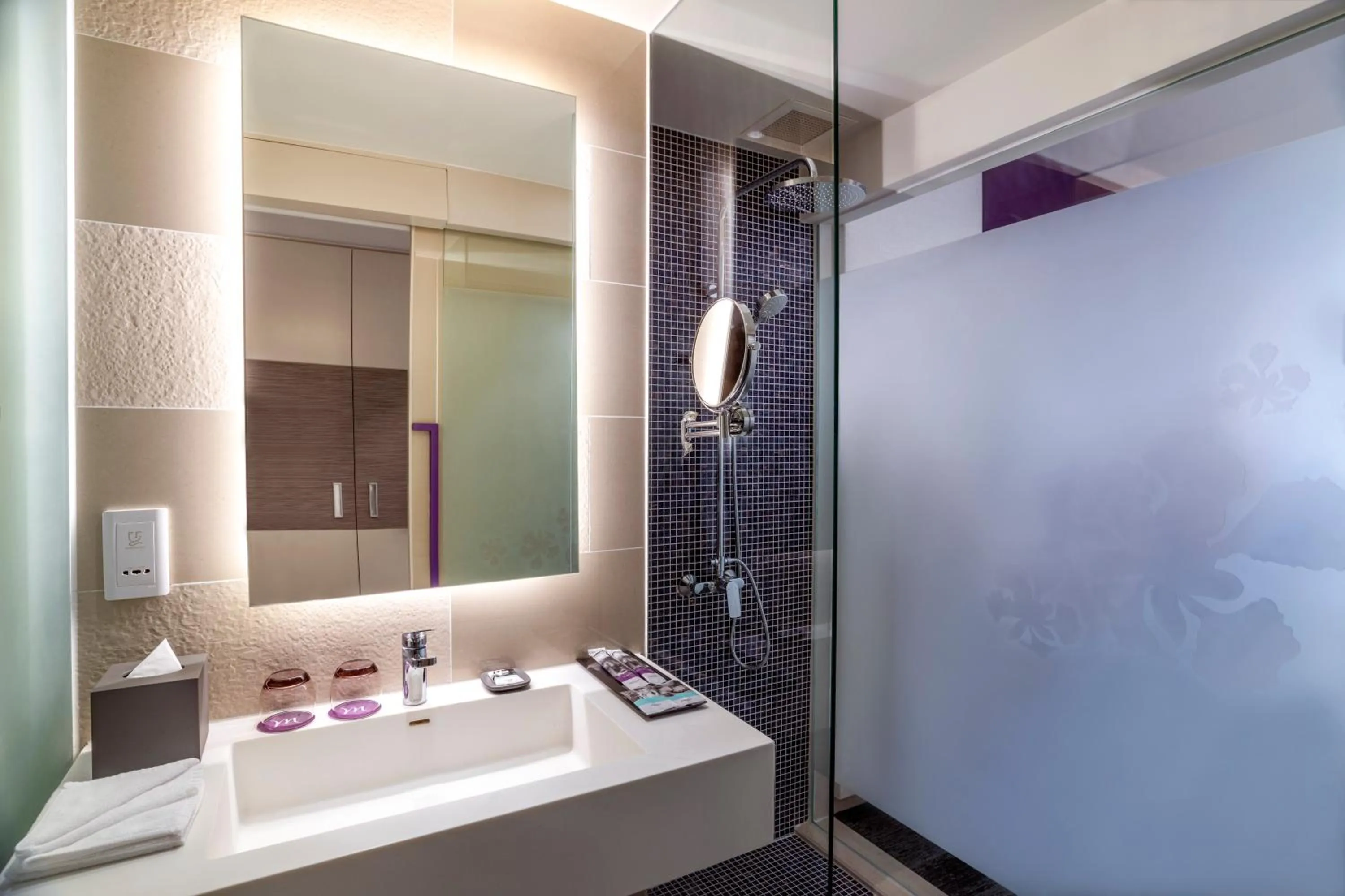 Shower in Mercure Hai Phong