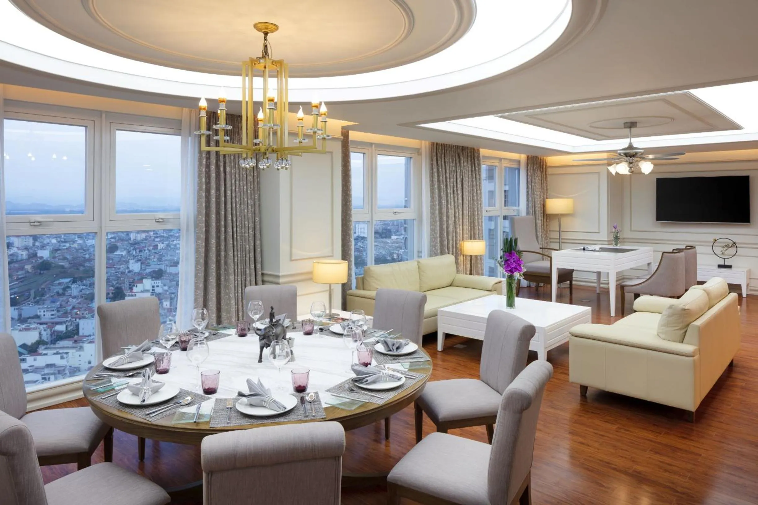 Dining area in Mercure Hai Phong