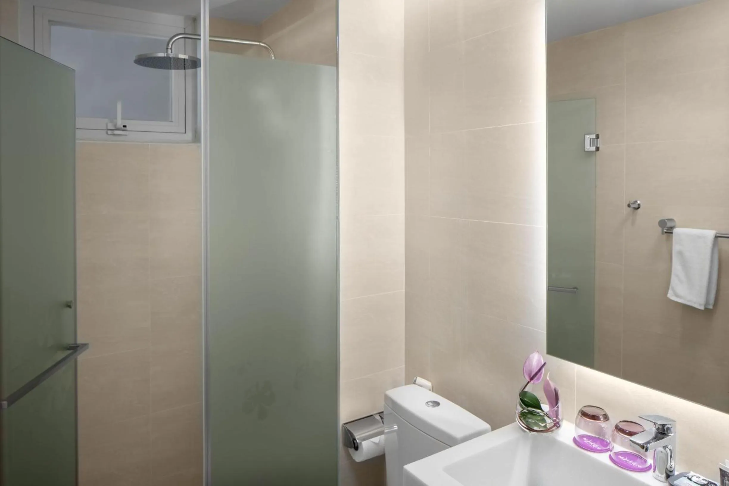 Shower in Mercure Hai Phong
