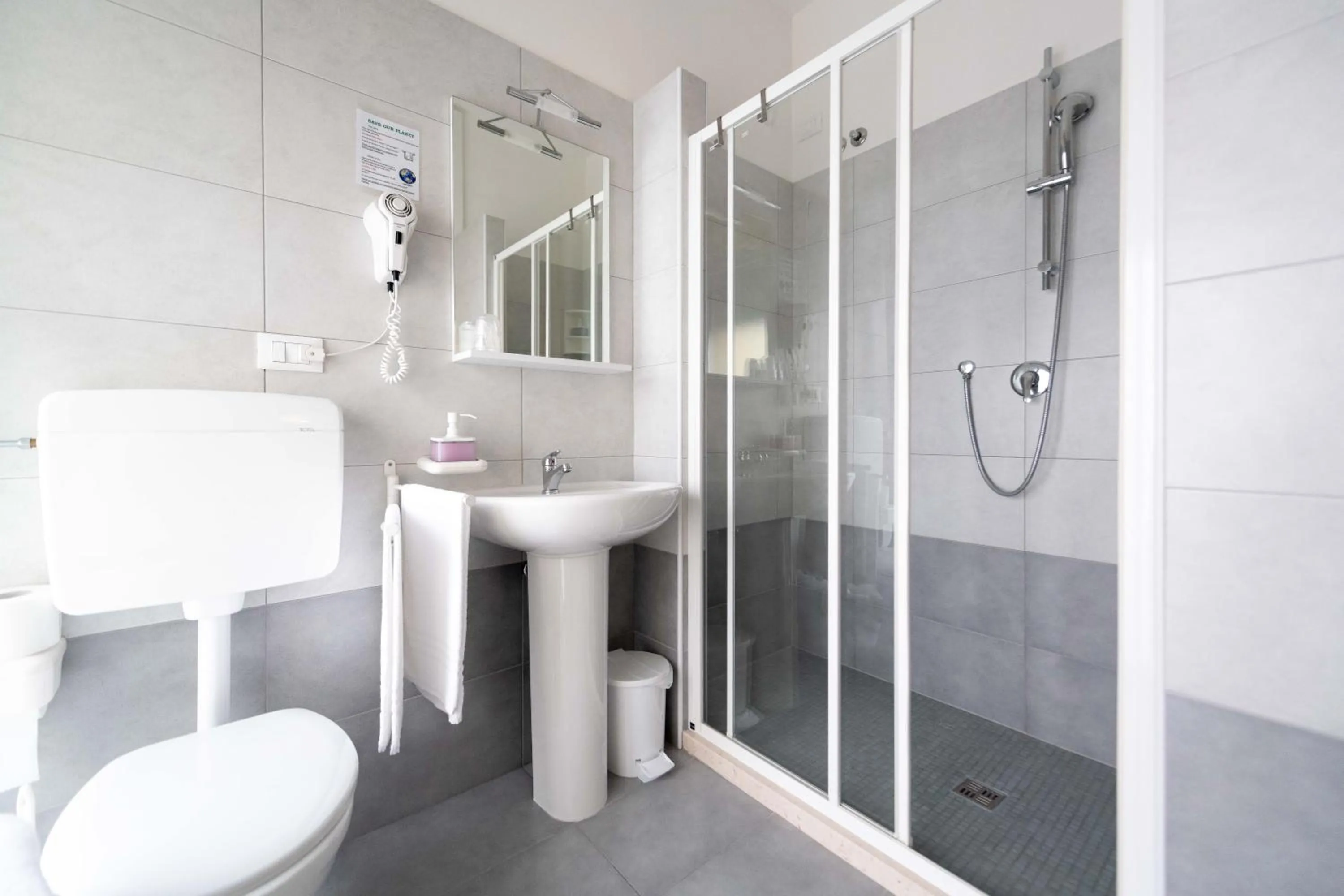 Bathroom in Hotel Anny