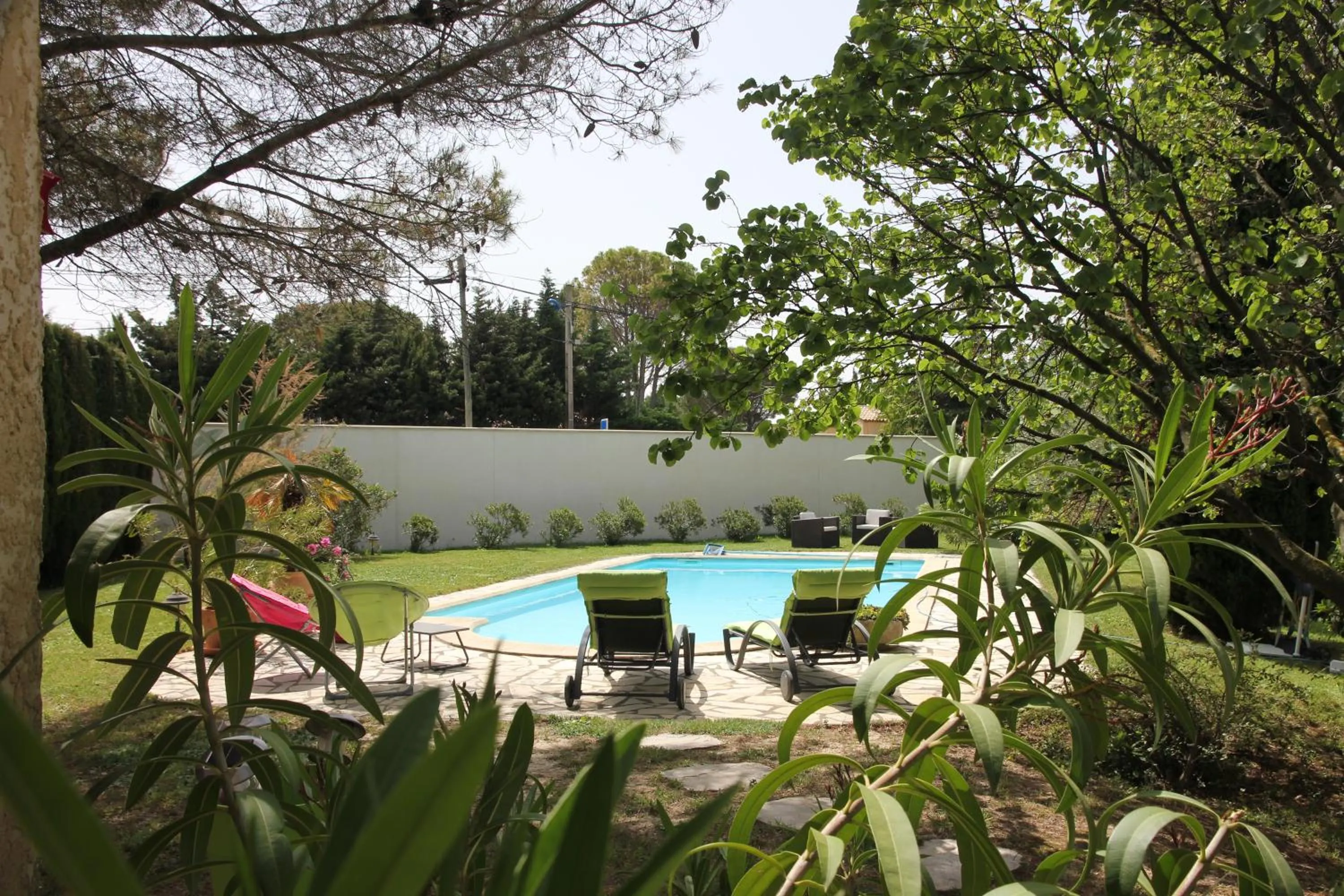 ENTRE AVIGNON et PONT DU GARD